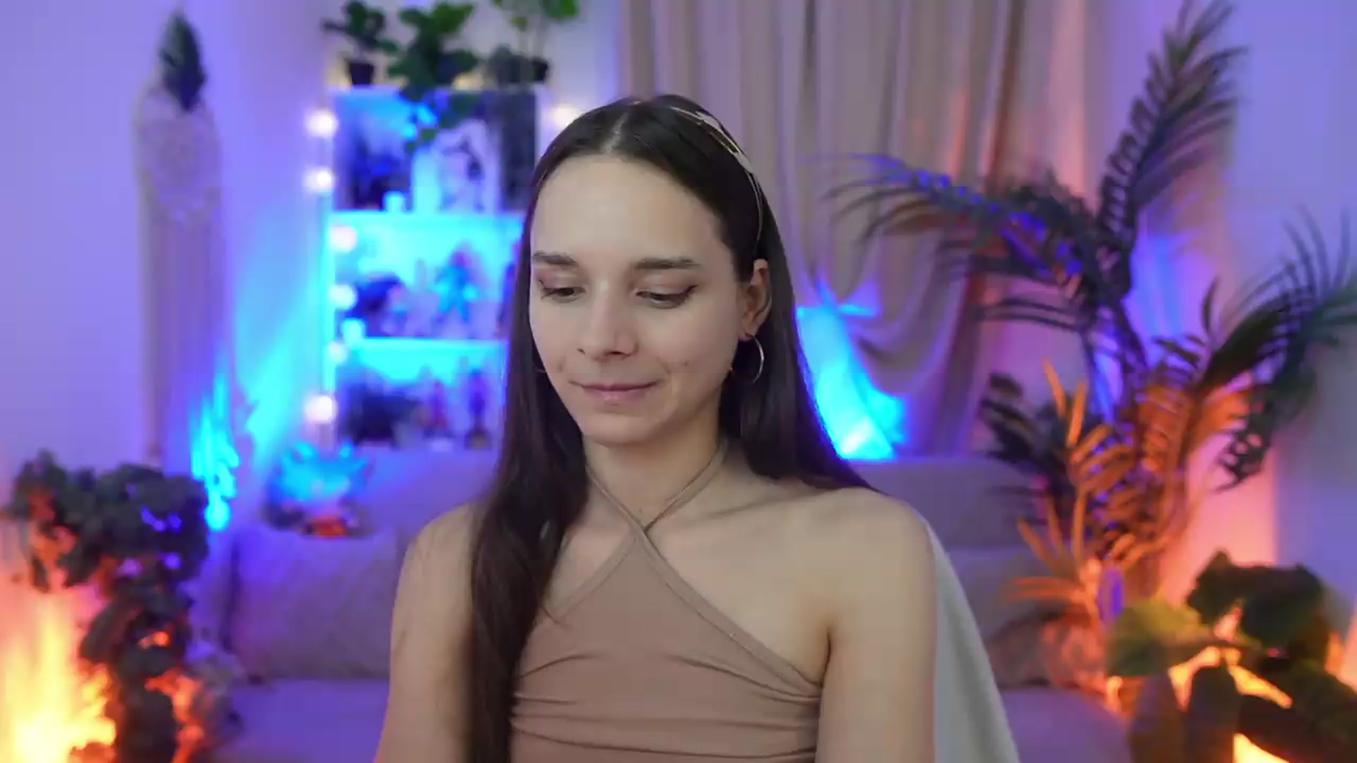Gallery image thumbnail from Anna_Leah's myfreecams stream on, 08/08/2026, 23:54 image 15 of 20