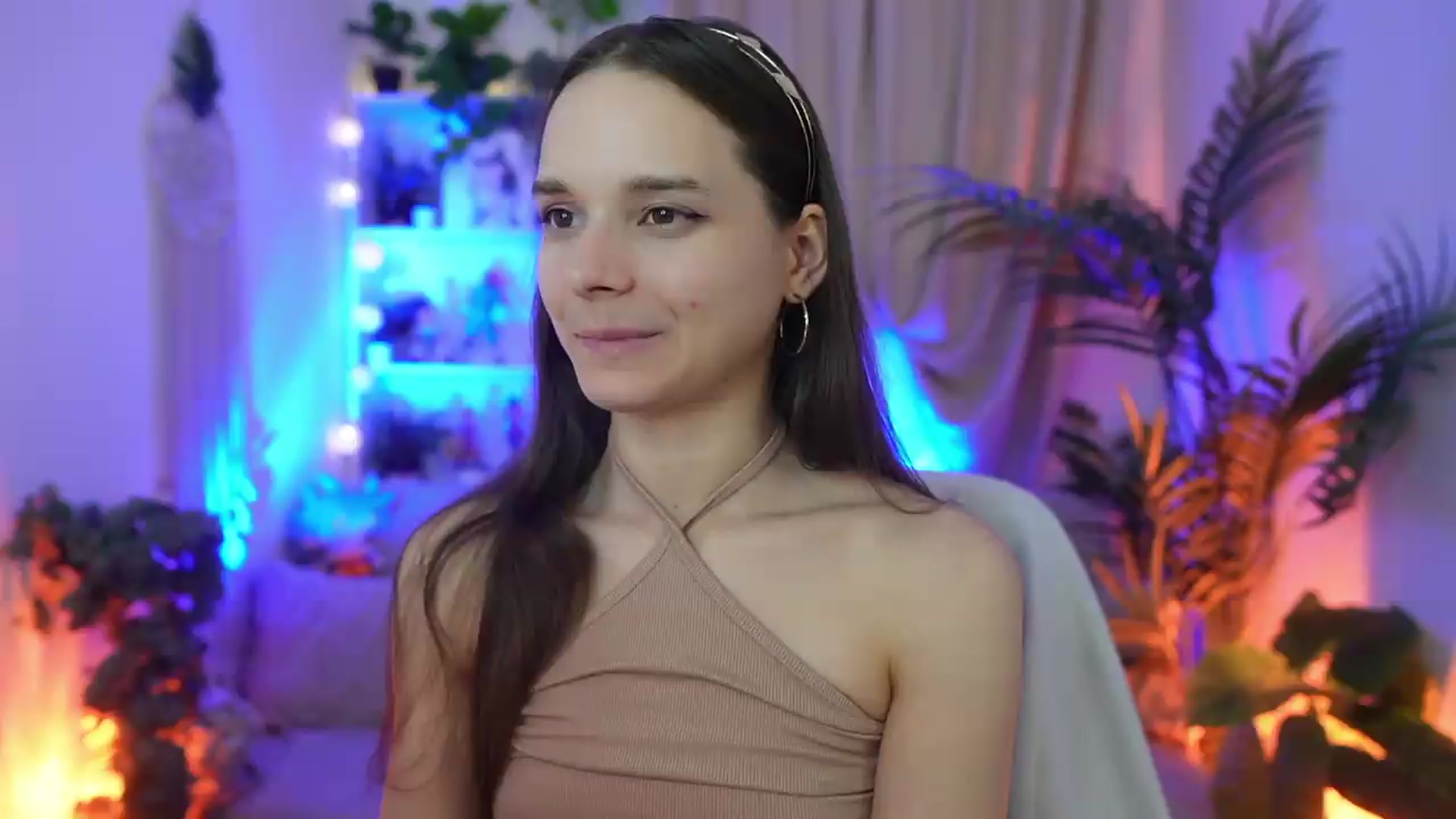 Gallery image thumbnail from Anna_Leah's myfreecams stream on, 08/08/2026, 23:54 image 8 of 20