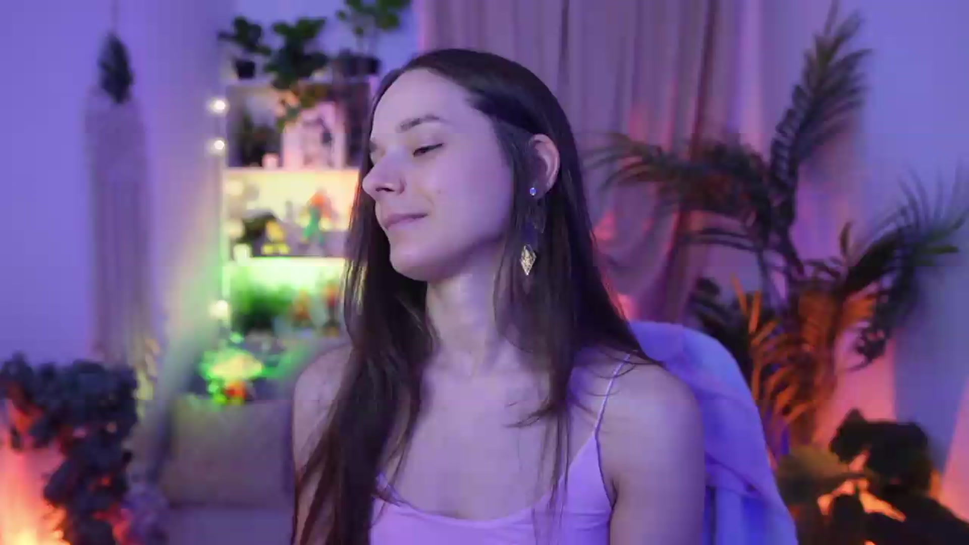 Gallery image thumbnail from Anna_Leah's myfreecams stream on, 08/13/2026, 20:45 image 19 of 20