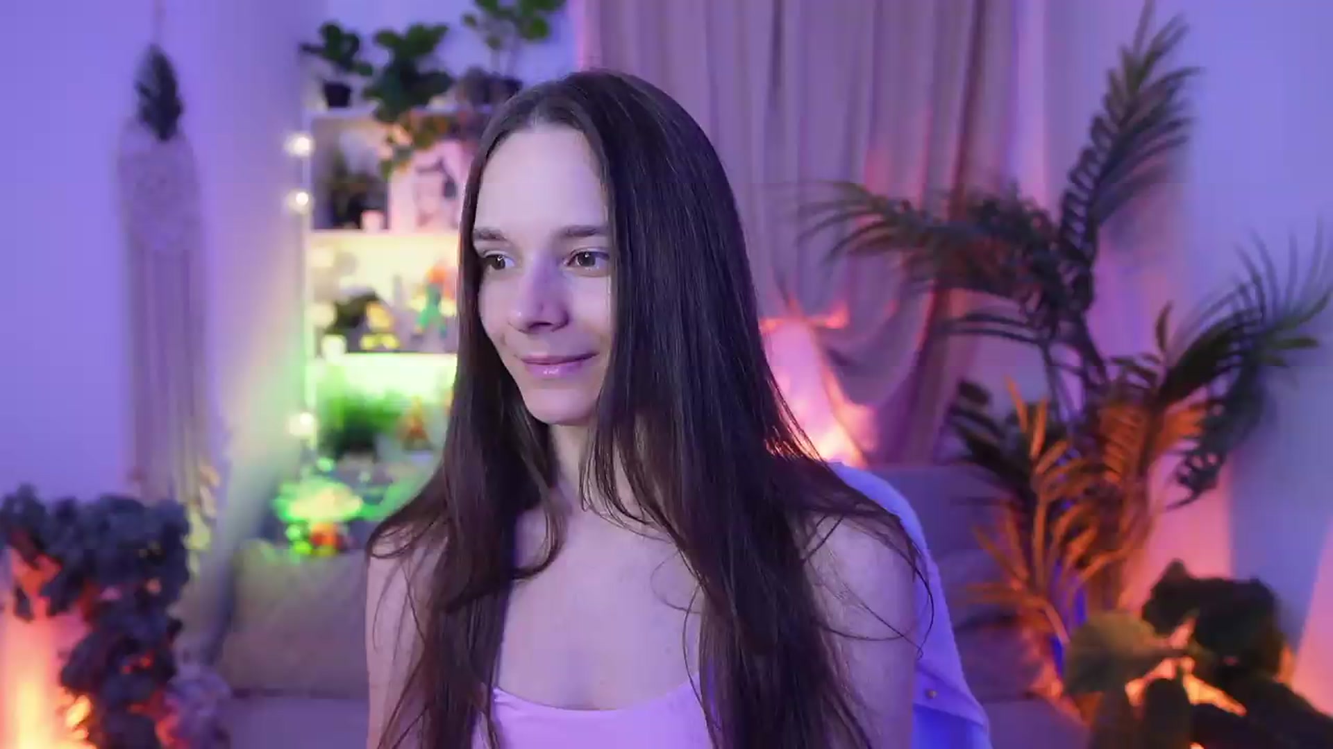 Gallery image thumbnail from Anna_Leah's myfreecams stream on, 08/13/2026, 20:45 image 4 of 20