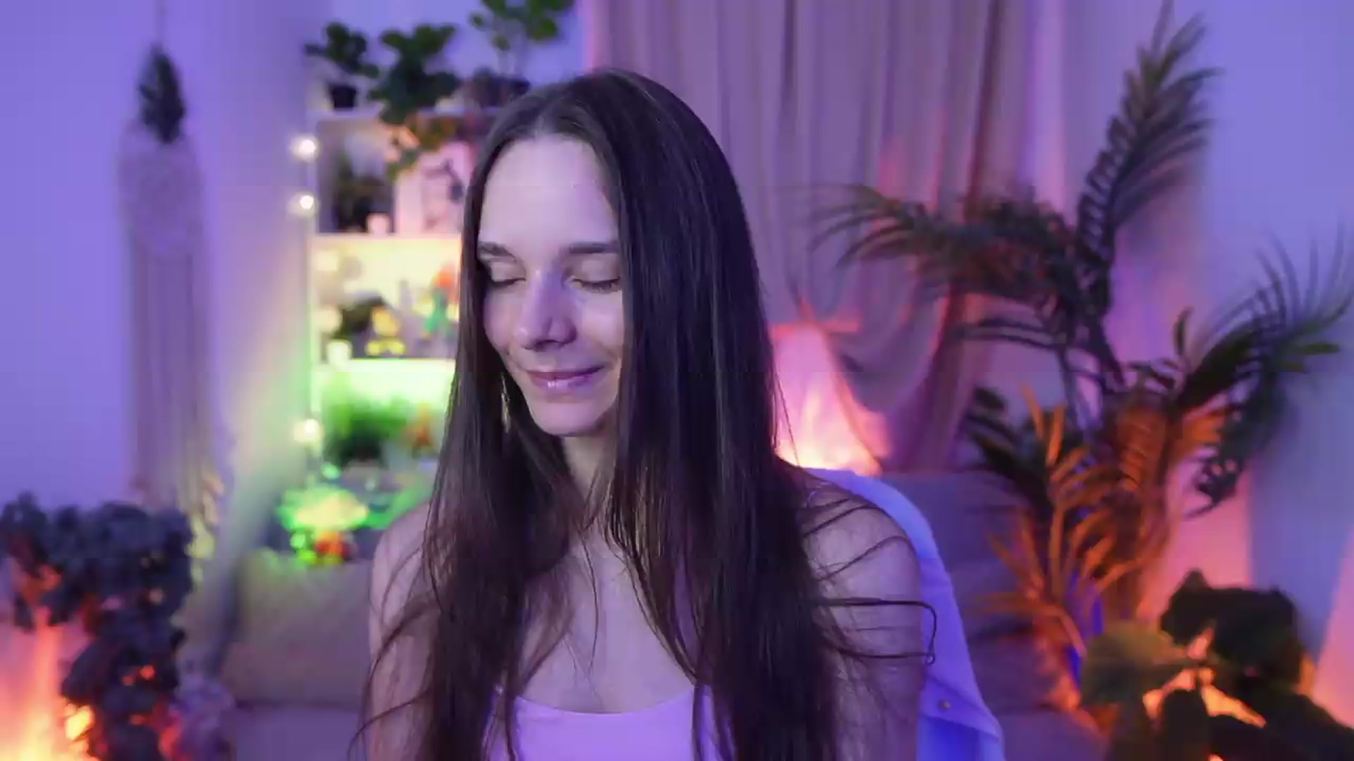 Gallery image thumbnail from Anna_Leah's myfreecams stream on, 08/13/2026, 20:45 image 2 of 20