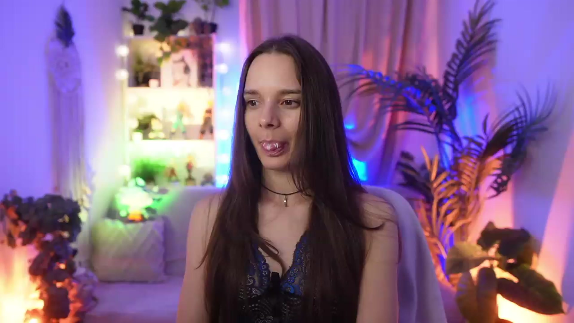 Gallery image thumbnail from Anna_Leah's myfreecams stream on, 08/14/2026, 20:01 image 18 of 20
