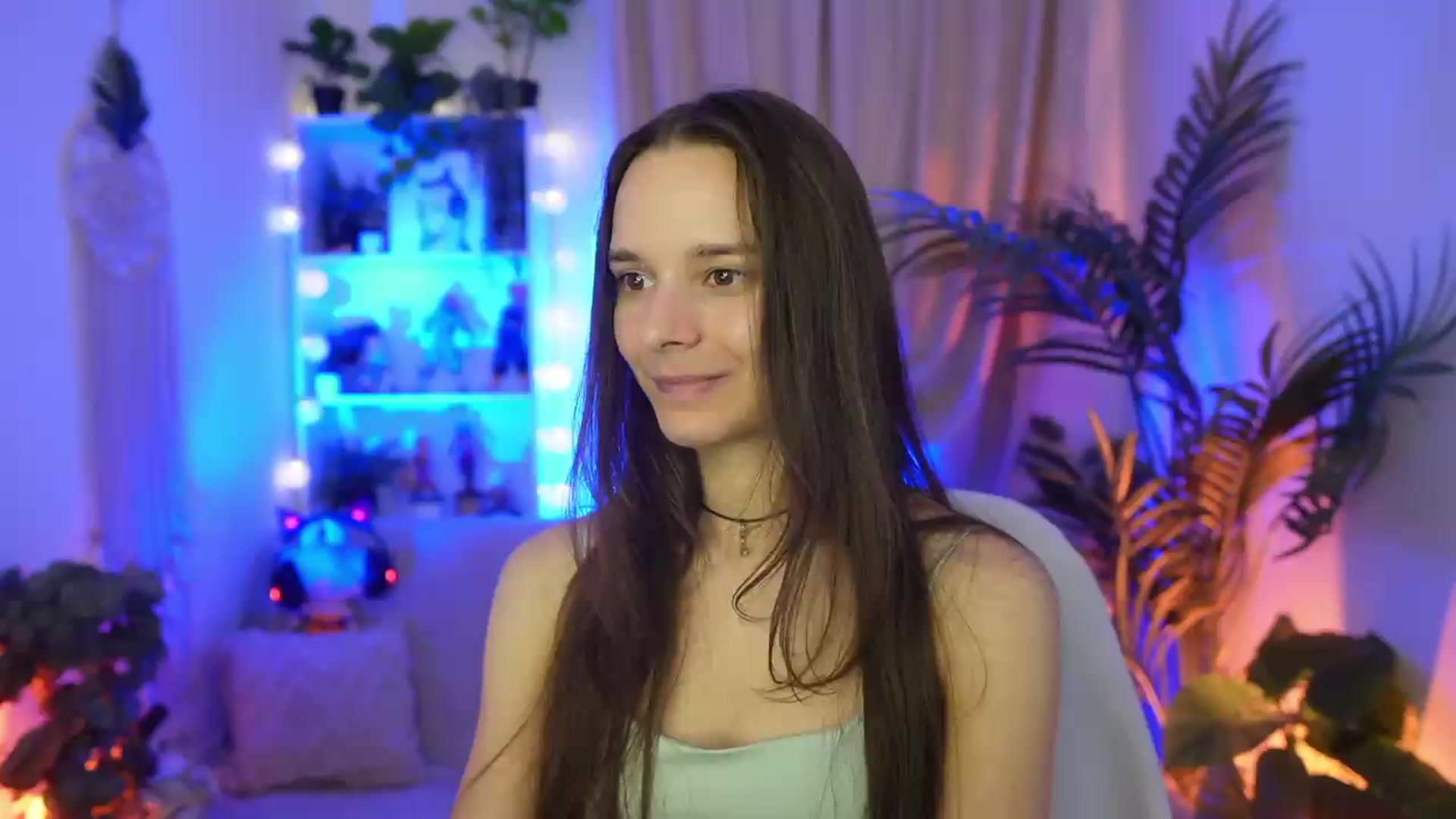Gallery image thumbnail from Anna_Leah's myfreecams stream on, 08/15/2026, 19:58 image 12 of 20