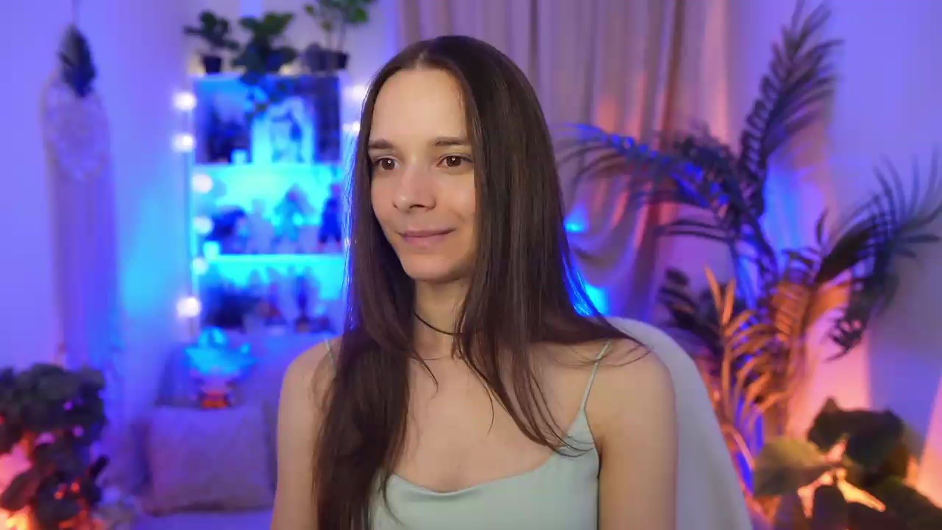 Gallery image thumbnail from Anna_Leah's myfreecams stream on, 08/15/2026, 19:58 image 3 of 20