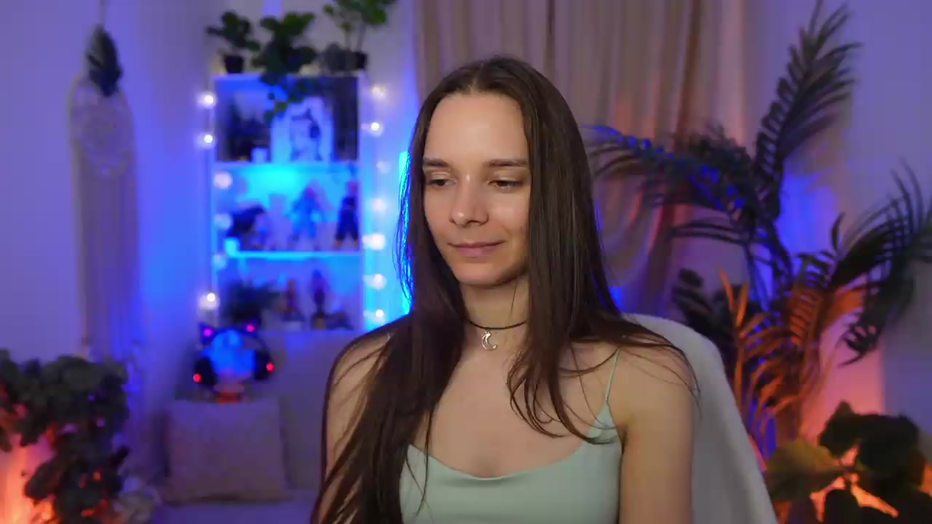 Gallery image thumbnail from Anna_Leah's myfreecams stream on, 08/15/2026, 21:08 image 10 of 20