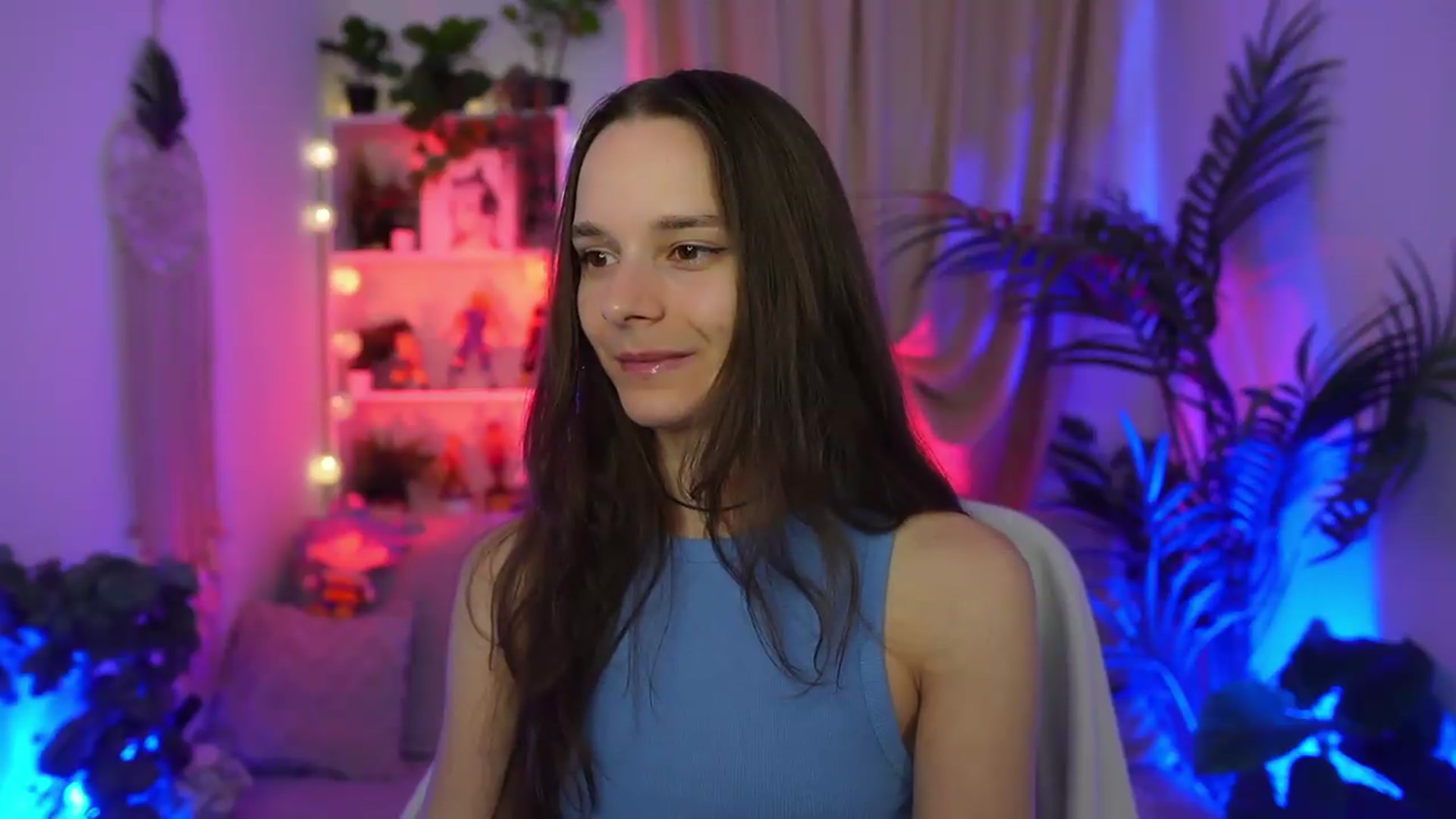 Gallery image thumbnail from Anna_Leah's myfreecams stream on, 08/16/2026, 19:29 image 4 of 20