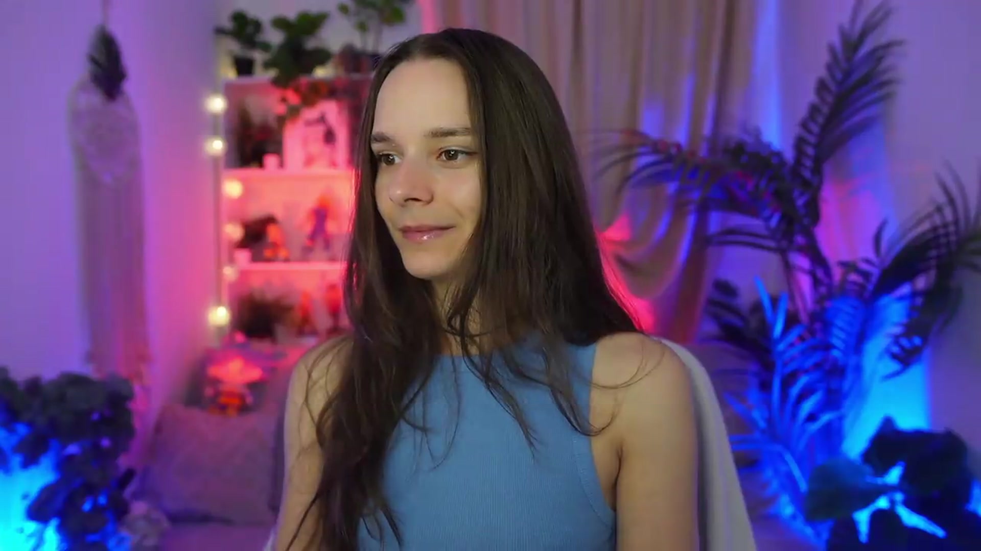 Gallery image thumbnail from Anna_Leah's myfreecams stream on, 08/16/2026, 19:29 image 2 of 20