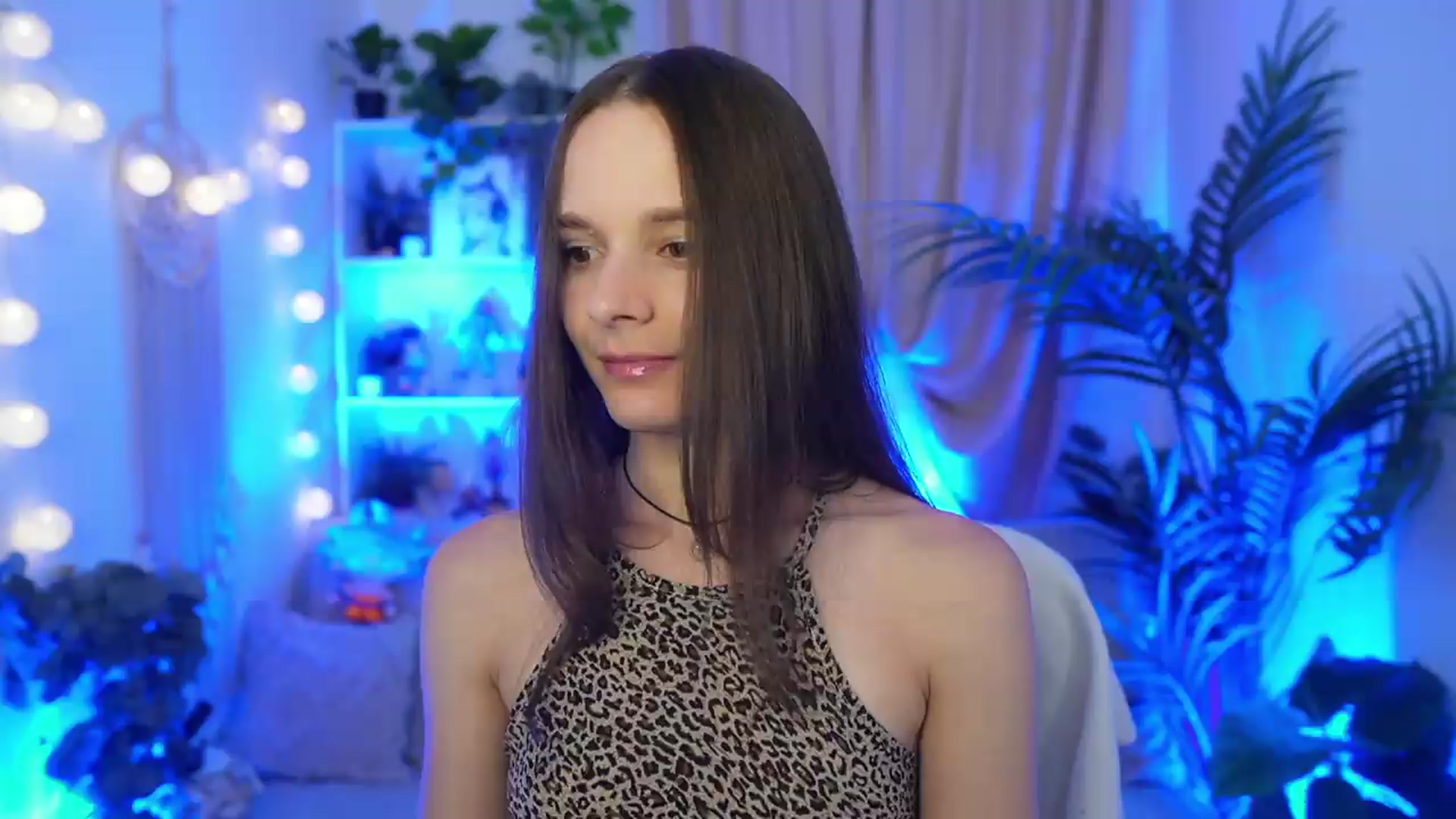 Gallery image thumbnail from Anna_Leah's myfreecams stream on, 08/17/2026, 20:31 image 1 of 20