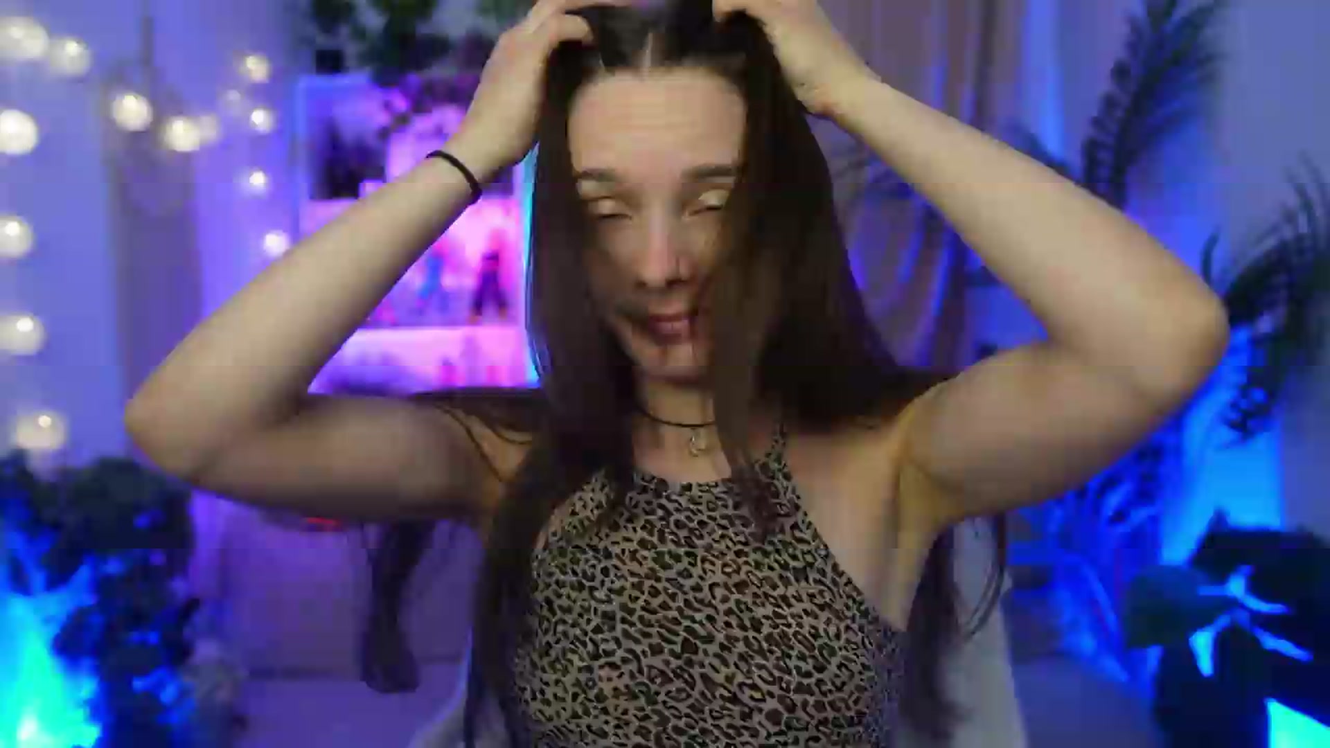 Gallery image thumbnail from Anna_Leah's myfreecams stream on, 08/17/2026, 22:08 image 6 of 20