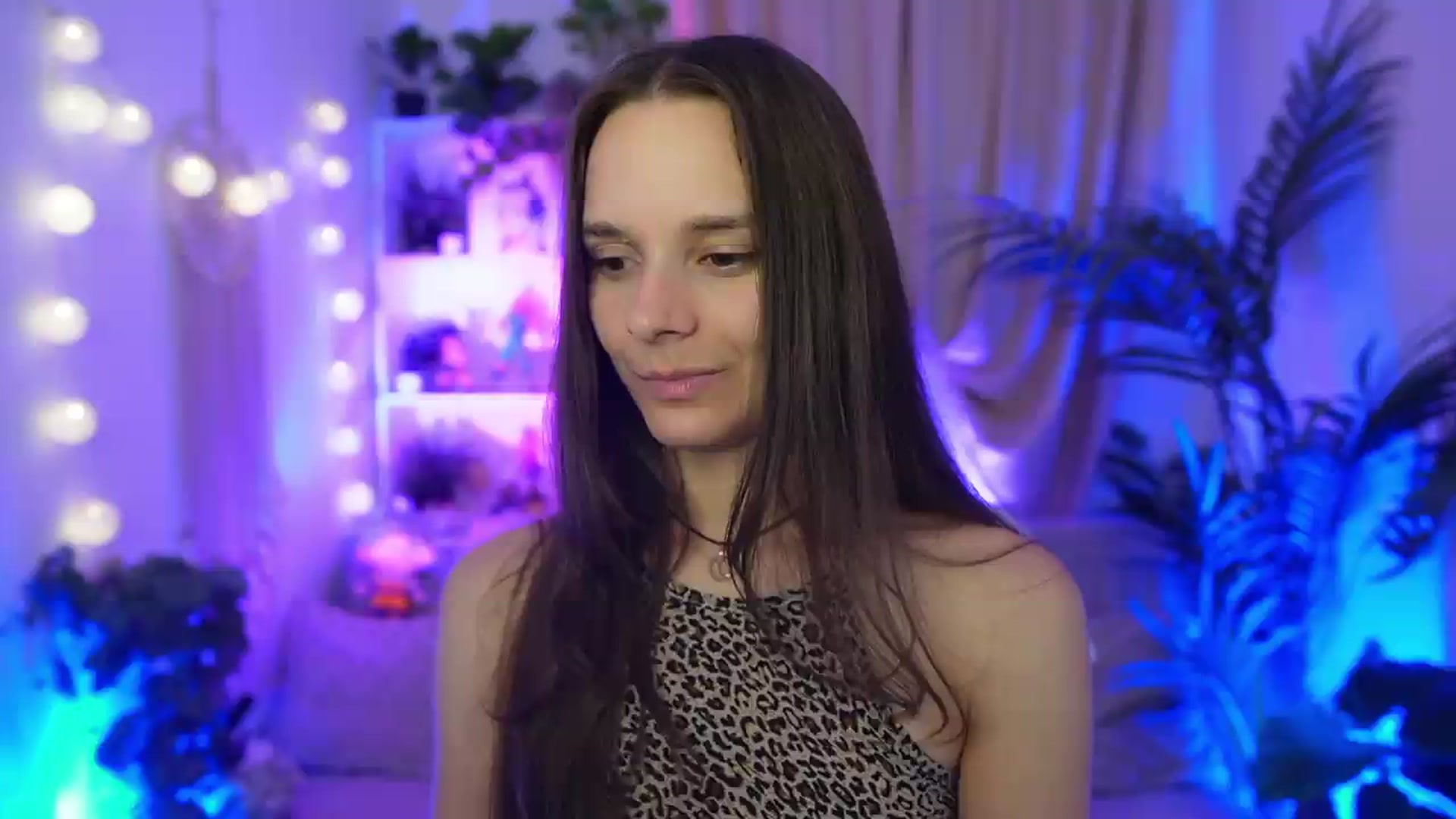 Gallery image thumbnail from Anna_Leah's myfreecams stream on, 08/17/2026, 22:08 image 20 of 20