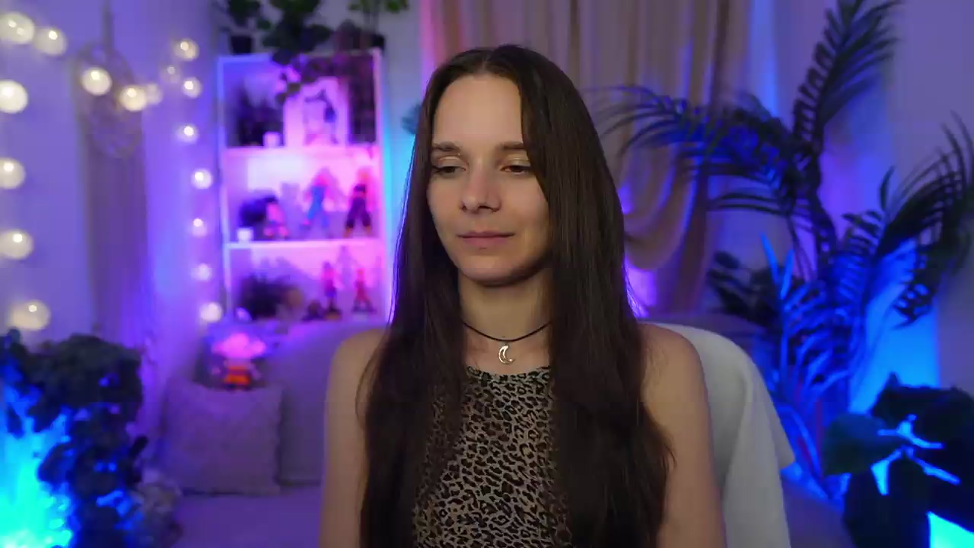 Gallery image thumbnail from Anna_Leah's myfreecams stream on, 08/17/2026, 22:08 image 2 of 20