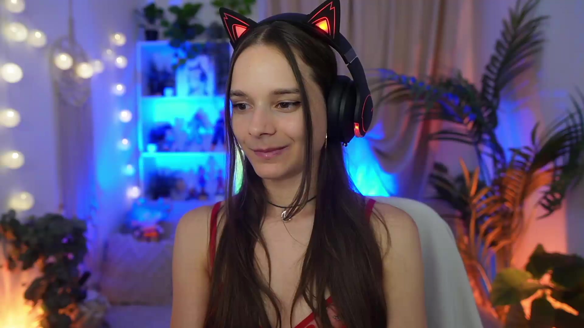 Gallery image thumbnail from Anna_Leah's myfreecams stream on, 08/21/2026, 21:19 image 14 of 20