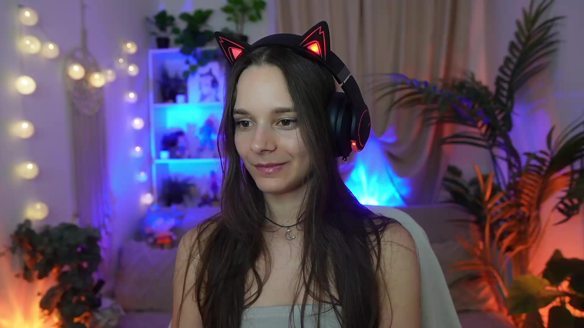 Gallery image thumbnail from Anna_Leah's myfreecams stream on, 08/21/2026, 21:19 image 20 of 20