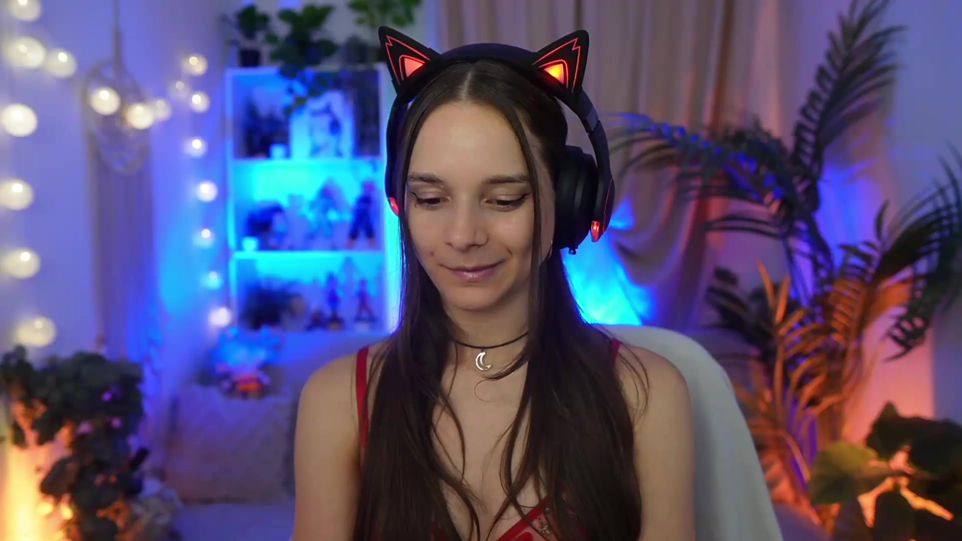 Gallery image thumbnail from Anna_Leah's myfreecams stream on, 08/21/2026, 21:19 image 16 of 20