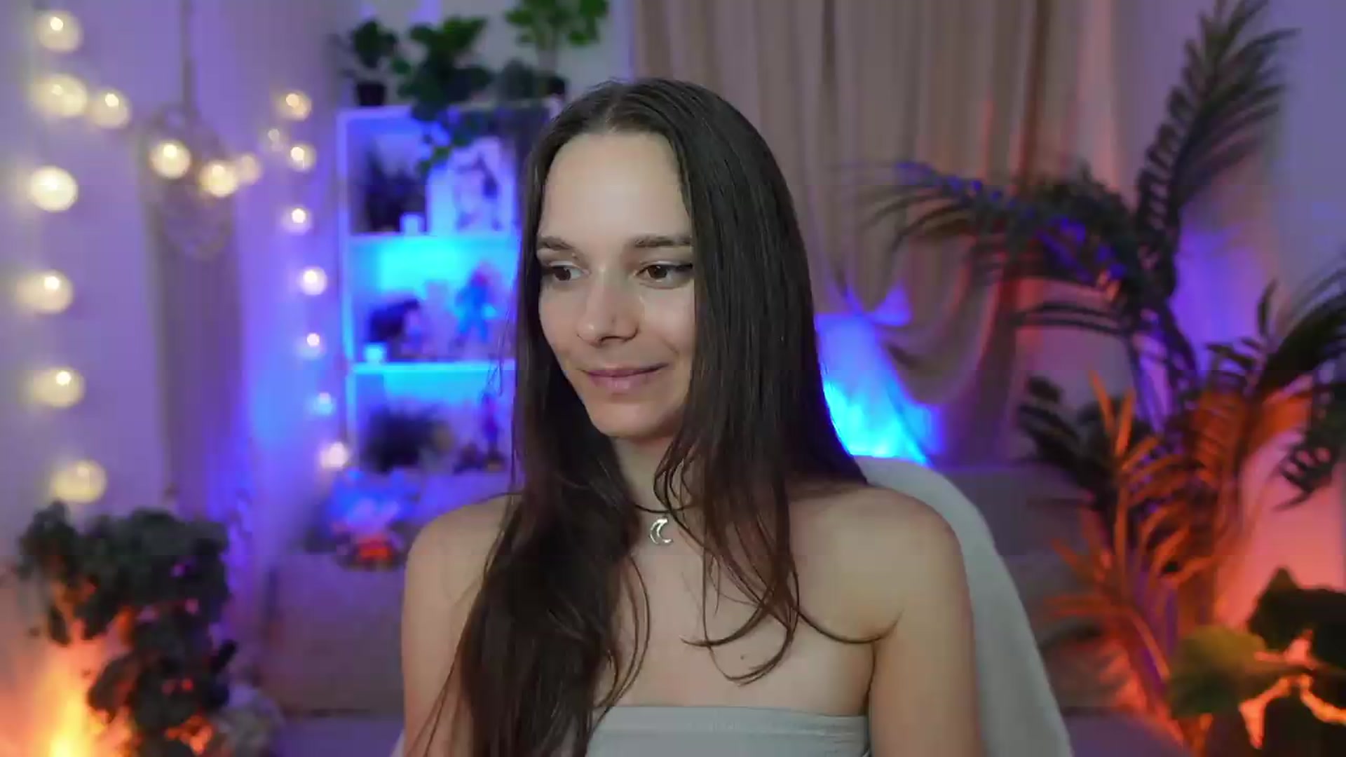 Gallery image thumbnail from Anna_Leah's myfreecams stream on, 08/21/2026, 22:57 image 12 of 20
