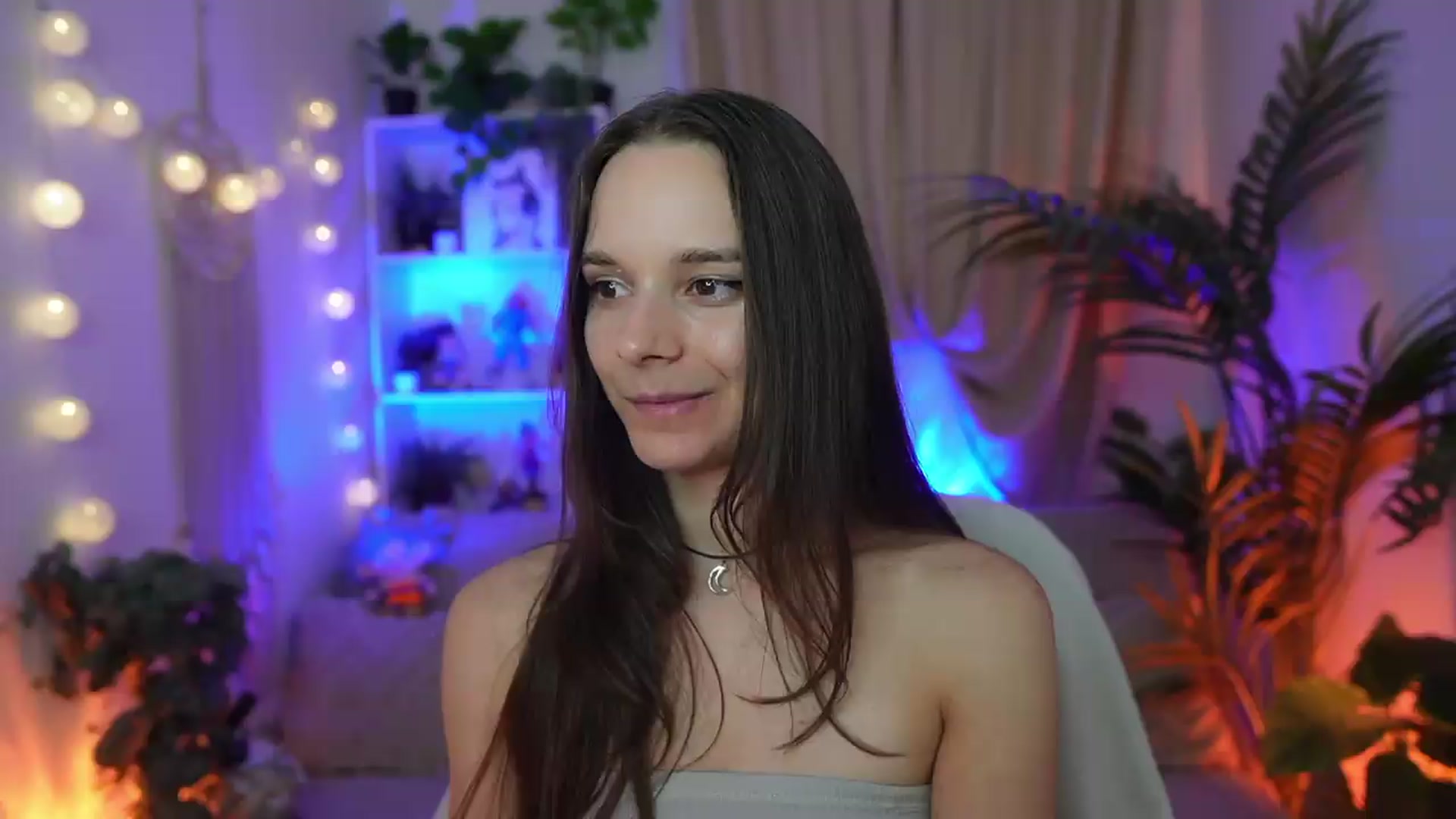 Gallery image thumbnail from Anna_Leah's myfreecams stream on, 08/21/2026, 22:57 image 13 of 20