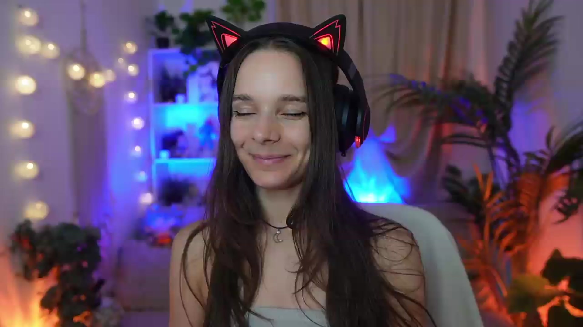 Gallery image thumbnail from Anna_Leah's myfreecams stream on, 08/21/2026, 22:57 image 1 of 20