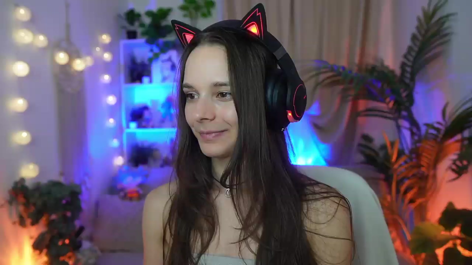 Gallery image thumbnail from Anna_Leah's myfreecams stream on, 08/21/2026, 22:57 image 3 of 20