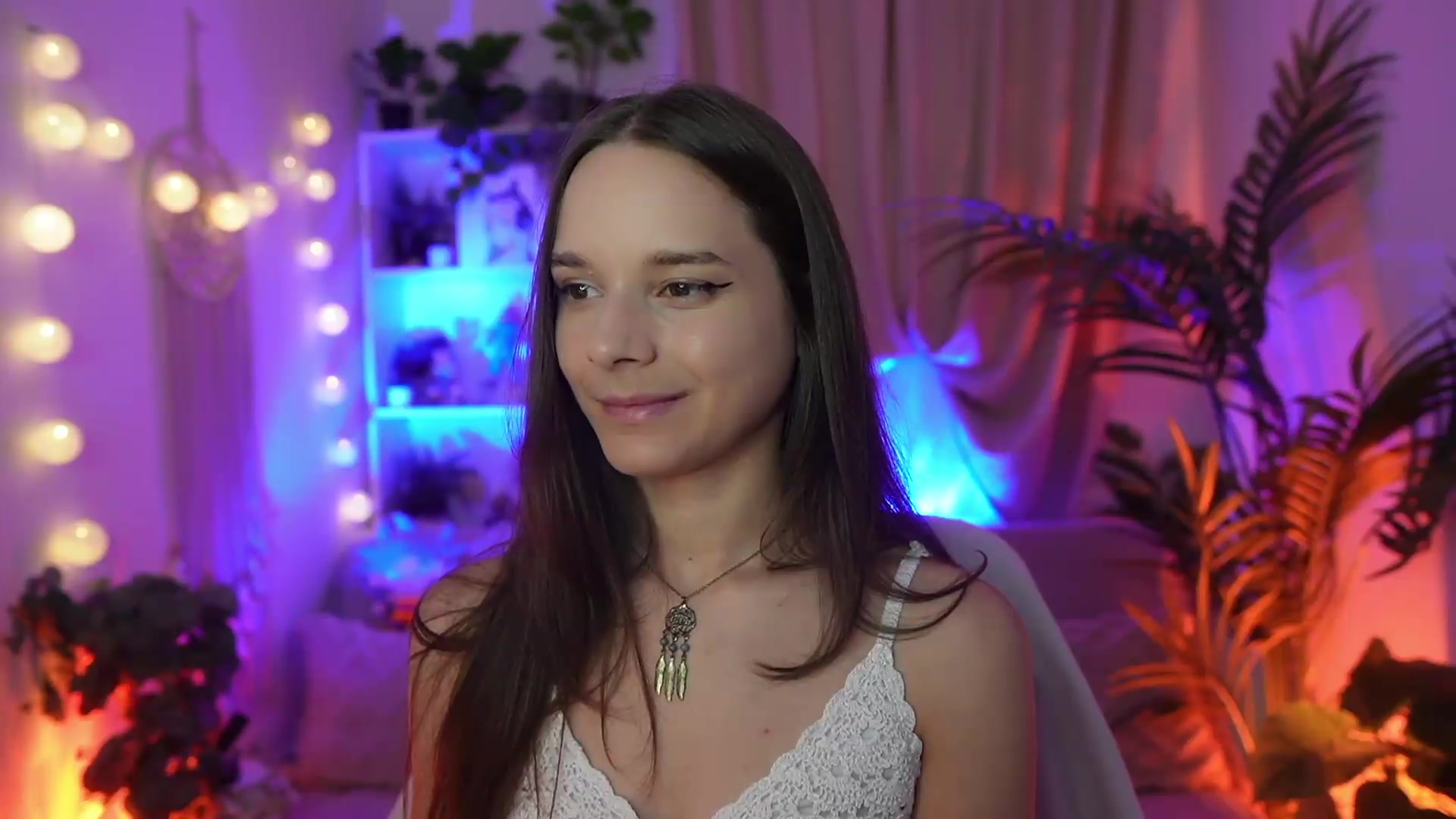 Gallery image thumbnail from Anna_Leah's myfreecams stream on, 08/22/2026, 21:10 image 12 of 20