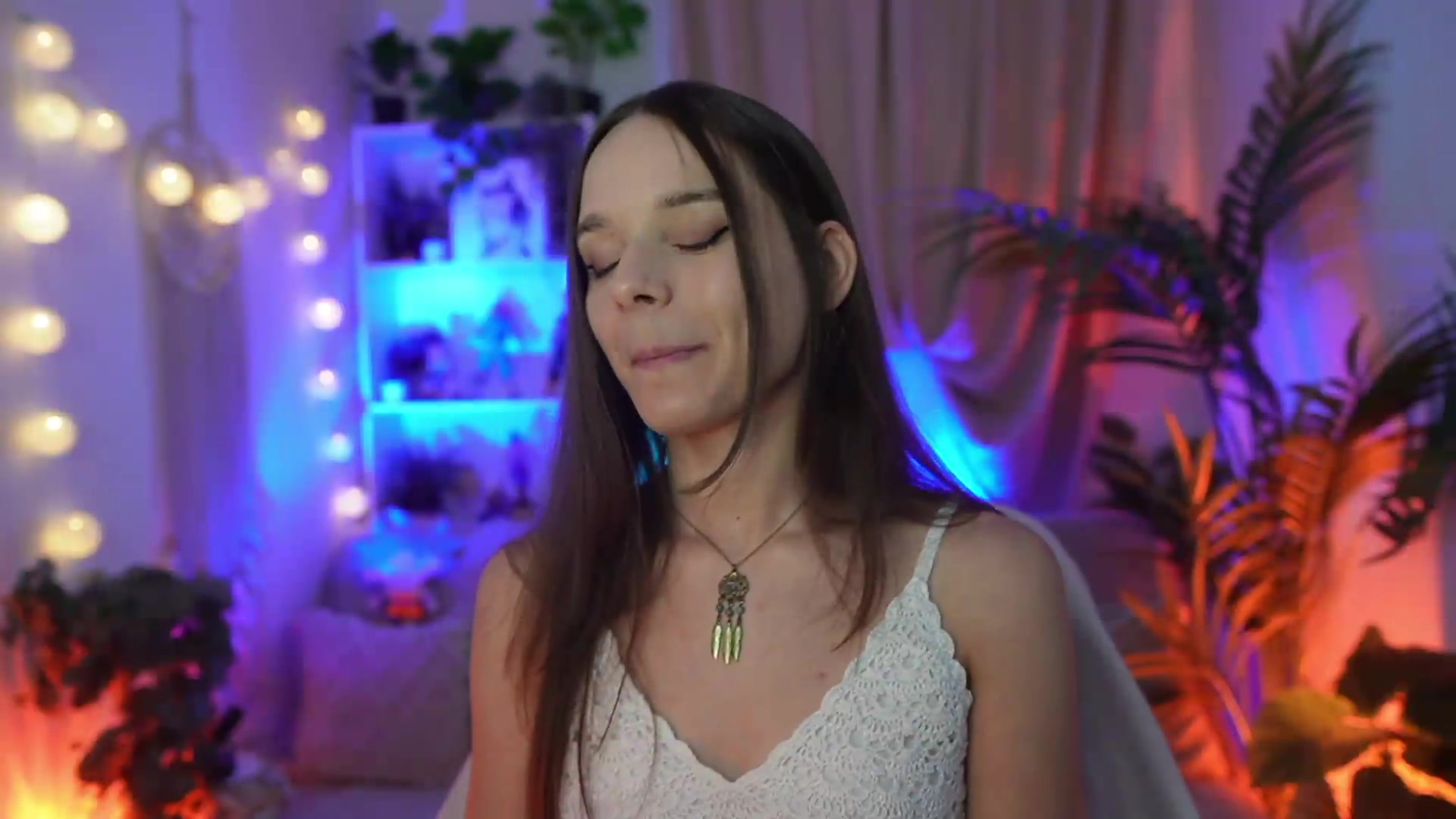 Gallery image thumbnail from Anna_Leah's myfreecams stream on, 08/22/2026, 21:10 image 17 of 20