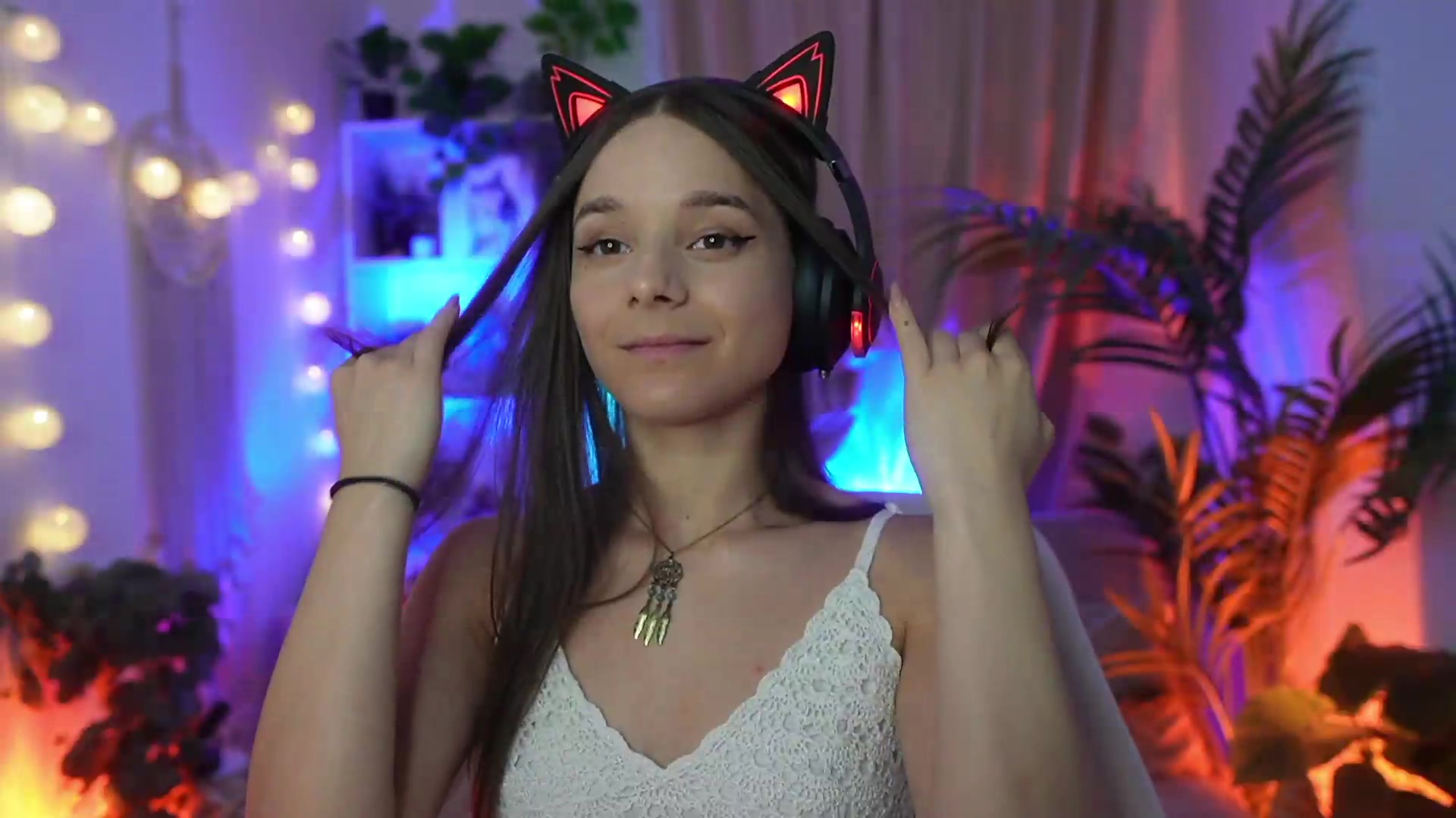 Gallery image thumbnail from Anna_Leah's myfreecams stream on, 08/22/2026, 22:24 image 9 of 20