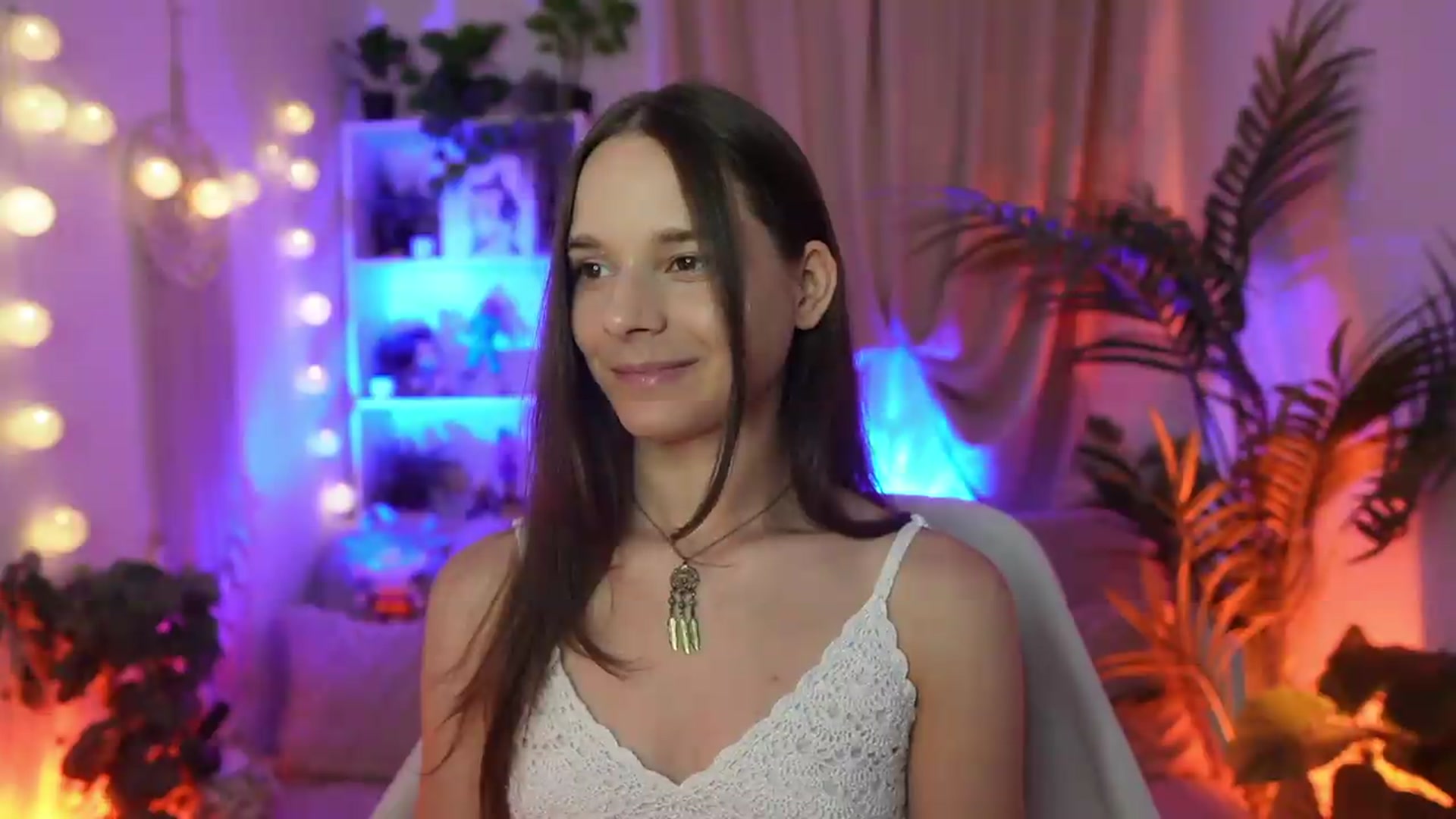 Gallery image thumbnail from Anna_Leah's myfreecams stream on, 08/22/2026, 22:24 image 3 of 20