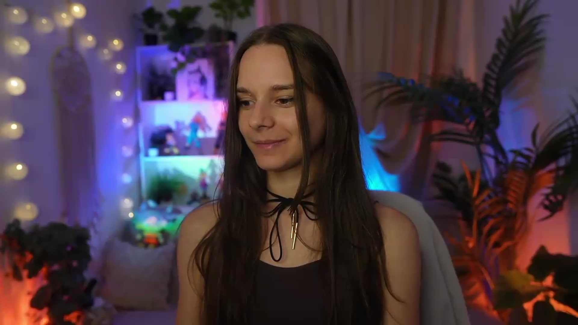 Gallery image thumbnail from Anna_Leah's myfreecams stream on, 08/23/2026, 21:16 image 12 of 20