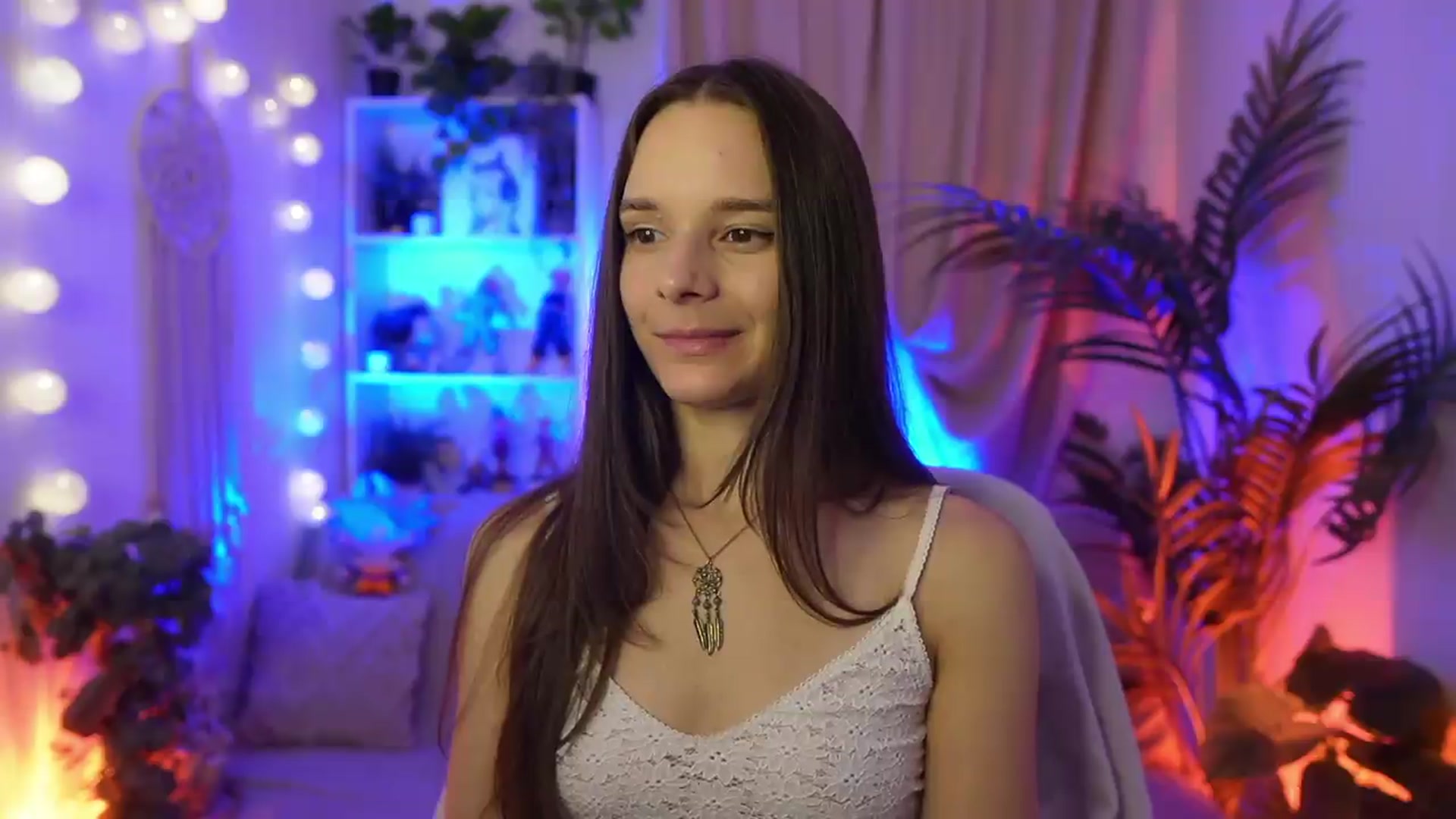 Gallery image thumbnail from Anna_Leah's myfreecams stream on, 08/28/2026, 20:47 image 18 of 20