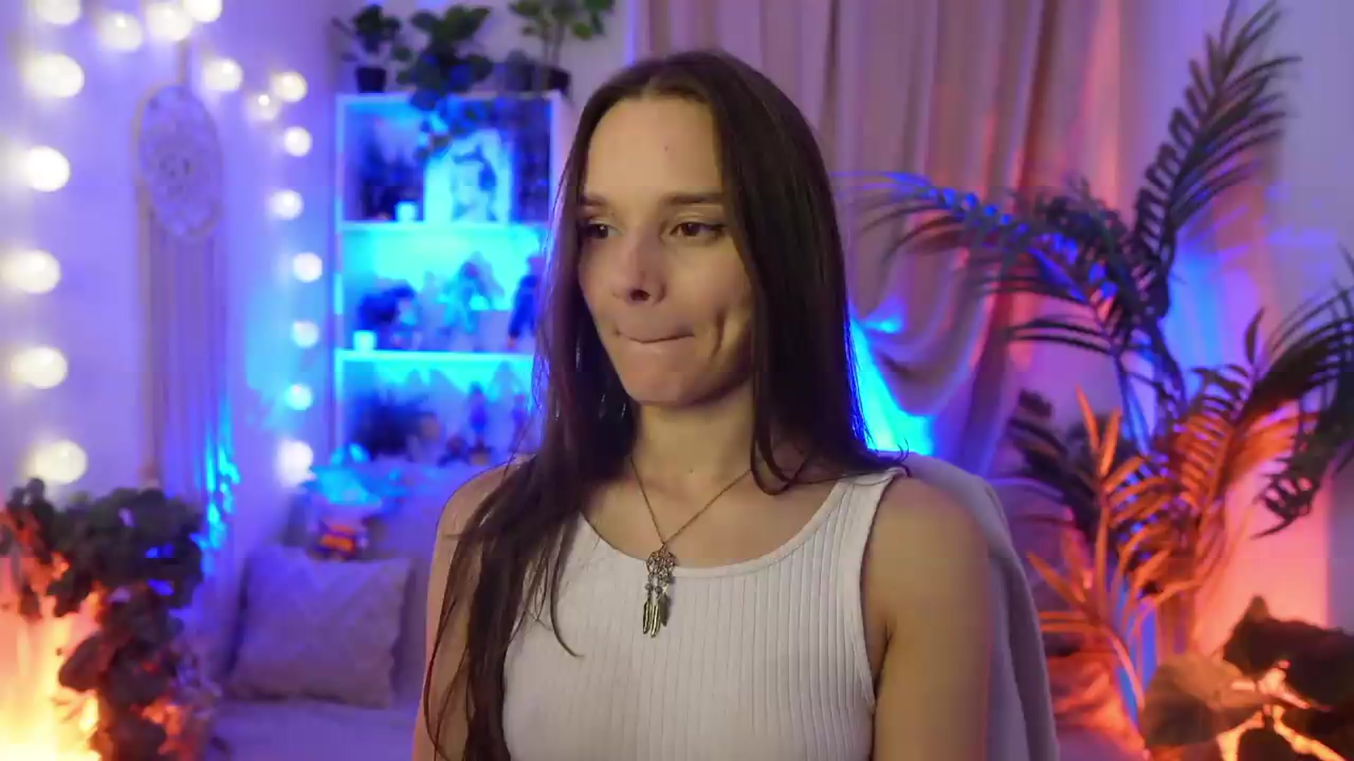 Gallery image thumbnail from Anna_Leah's myfreecams stream on, 08/29/2026, 01:16 image 9 of 20