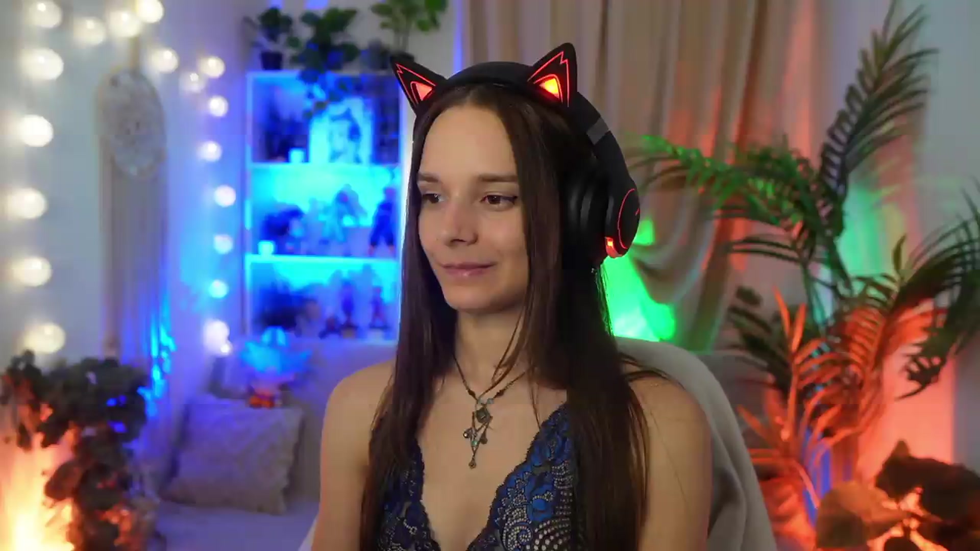 Gallery image thumbnail from Anna_Leah's myfreecams stream on, 08/31/2026, 02:45 image 4 of 20