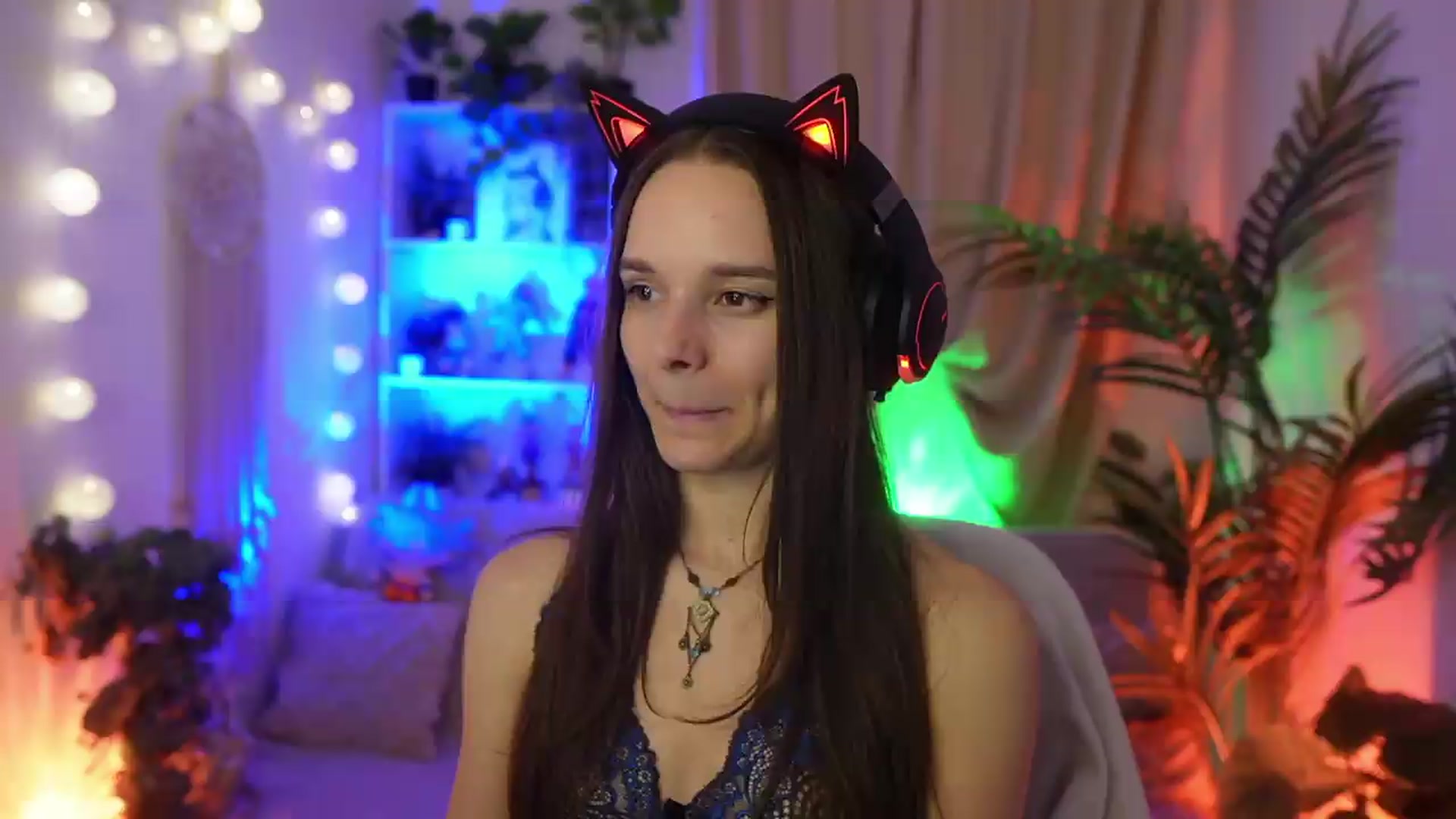 Gallery image thumbnail from Anna_Leah's myfreecams stream on, 08/31/2026, 02:45 image 6 of 20