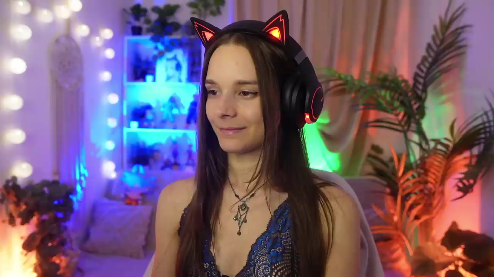 Gallery image thumbnail from Anna_Leah's myfreecams stream on, 08/31/2026, 02:45 image 3 of 20