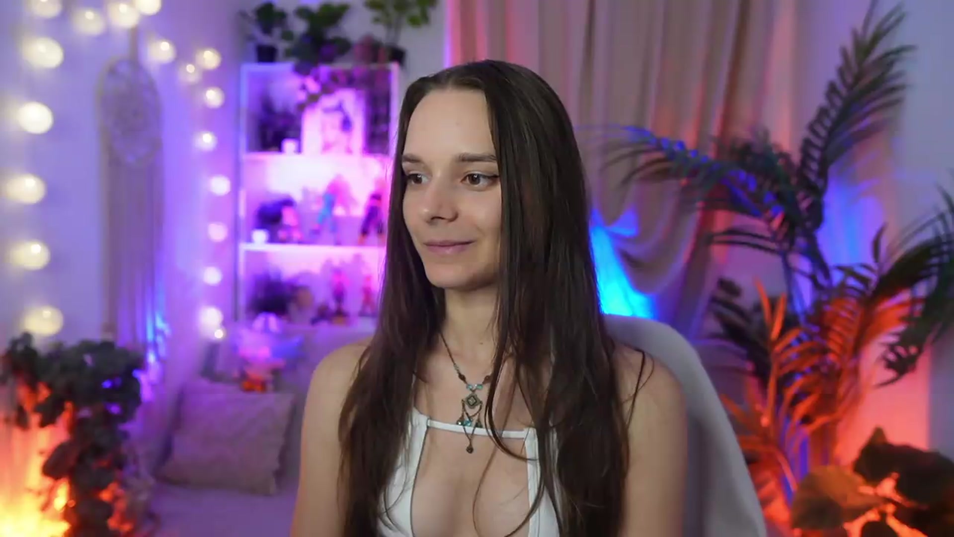 Gallery image thumbnail from Anna_Leah's myfreecams stream on, 08/31/2026, 02:50 image 18 of 20