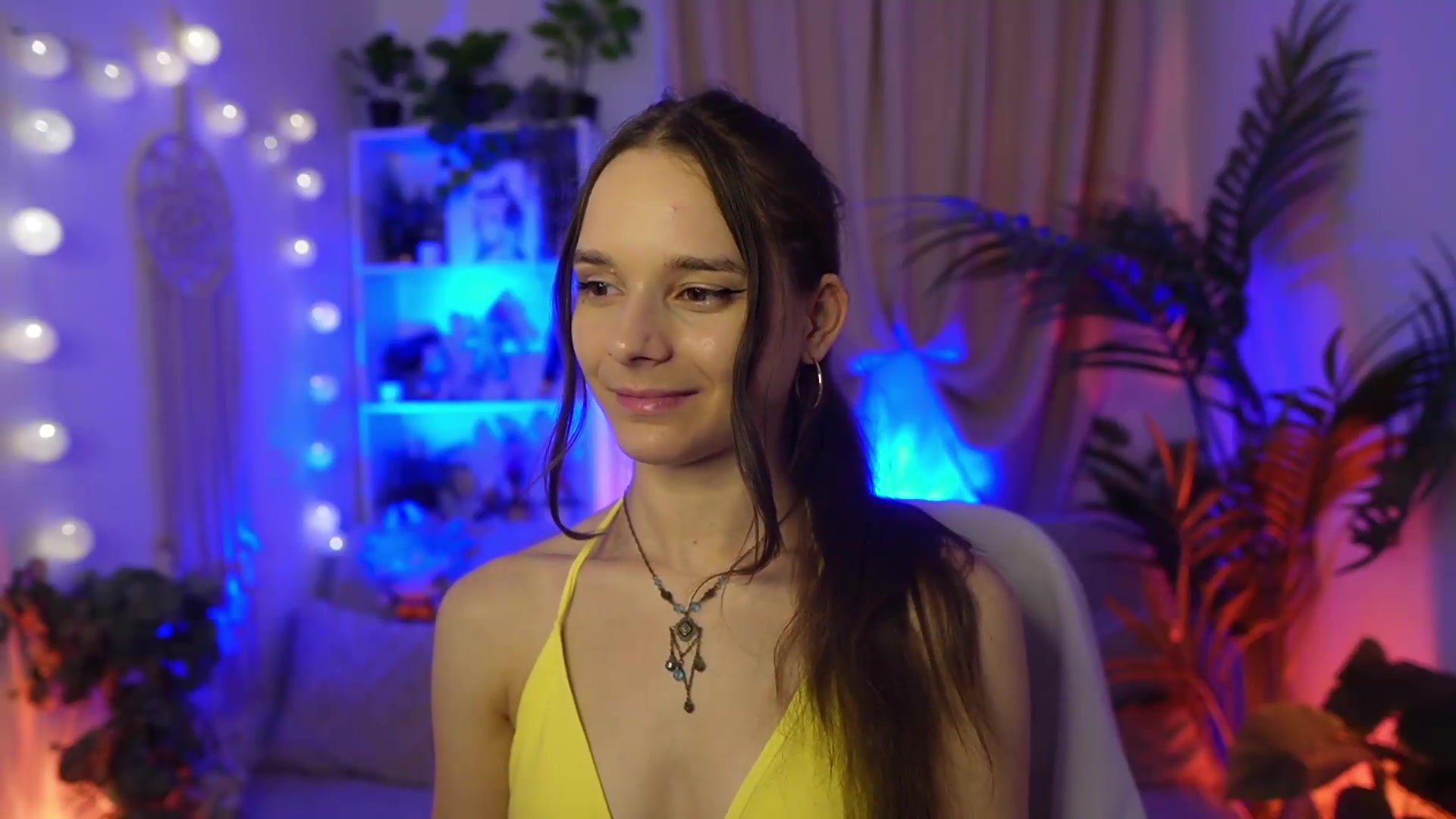 Gallery image thumbnail from Anna_Leah's myfreecams stream on, 09/03/2026, 22:19 image 19 of 20