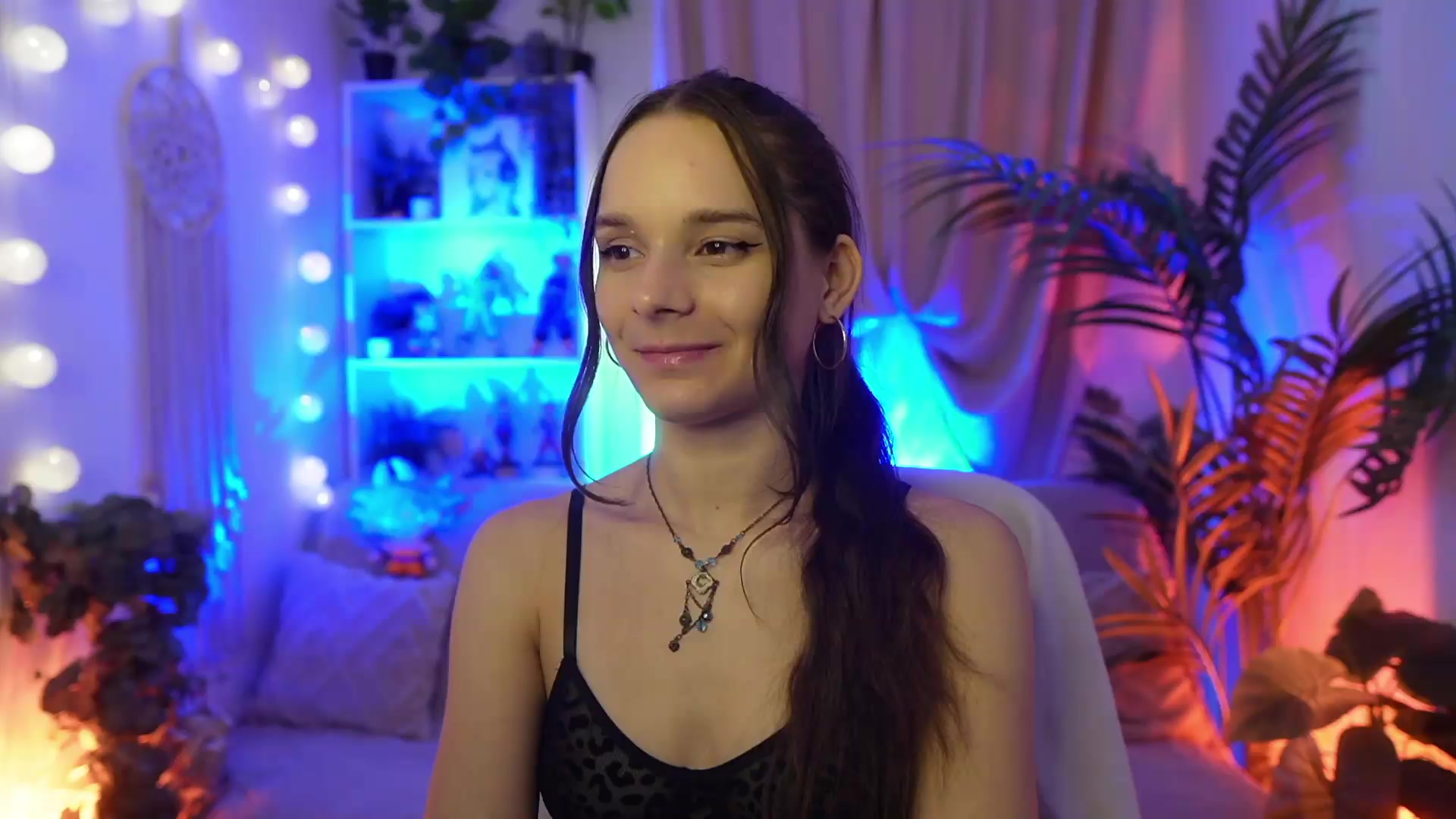 Gallery image thumbnail from Anna_Leah's myfreecams stream on, 09/04/2026, 24:33 image 19 of 20