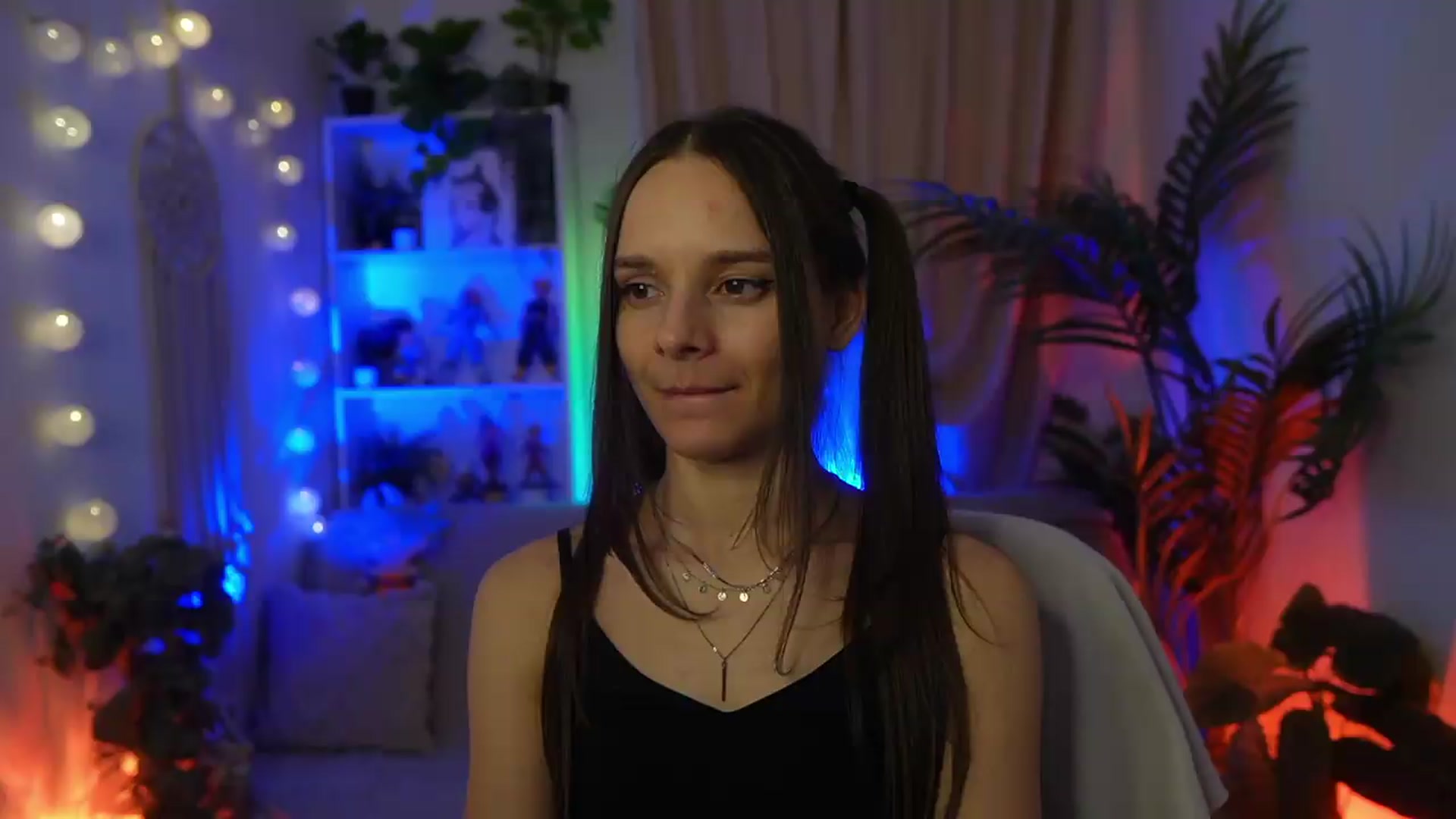 Gallery image thumbnail from Anna_Leah's myfreecams stream on, 09/04/2026, 23:04 image 19 of 20
