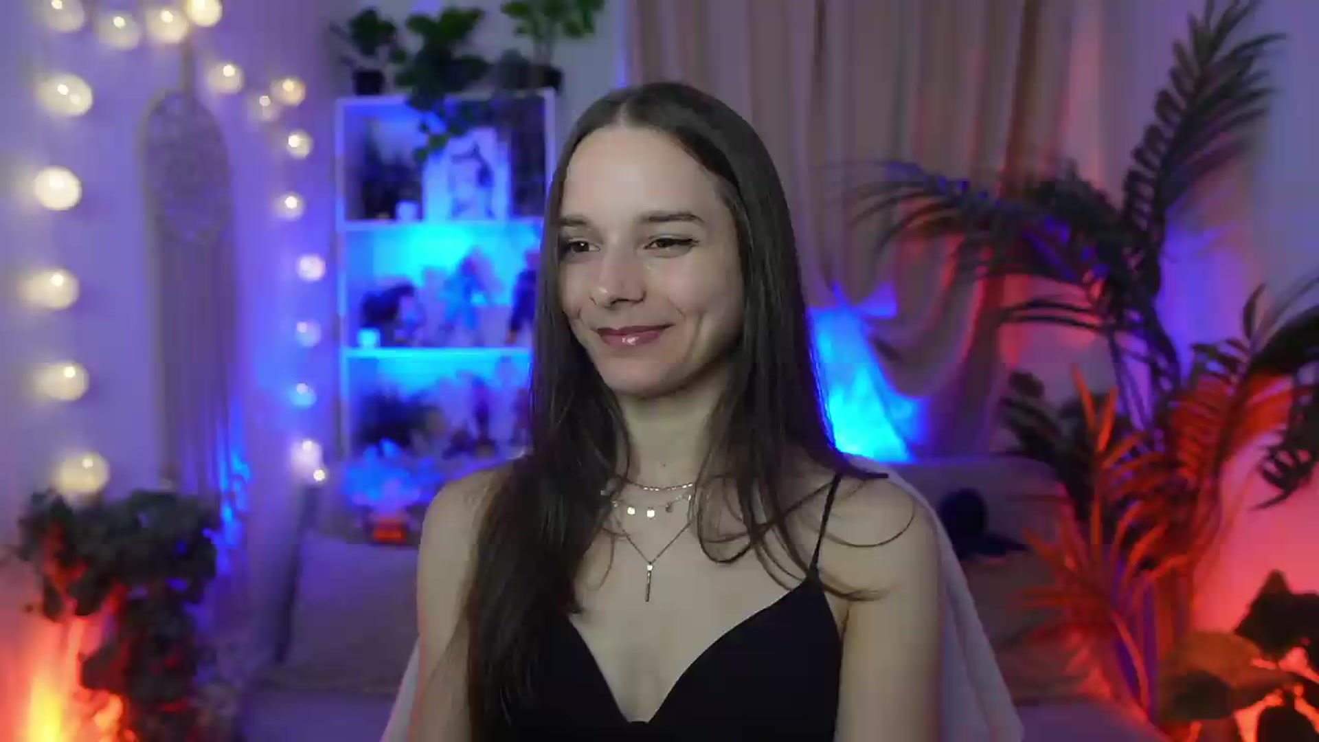 Gallery image thumbnail from Anna_Leah's myfreecams stream on, 09/07/2026, 19:19 image 13 of 20