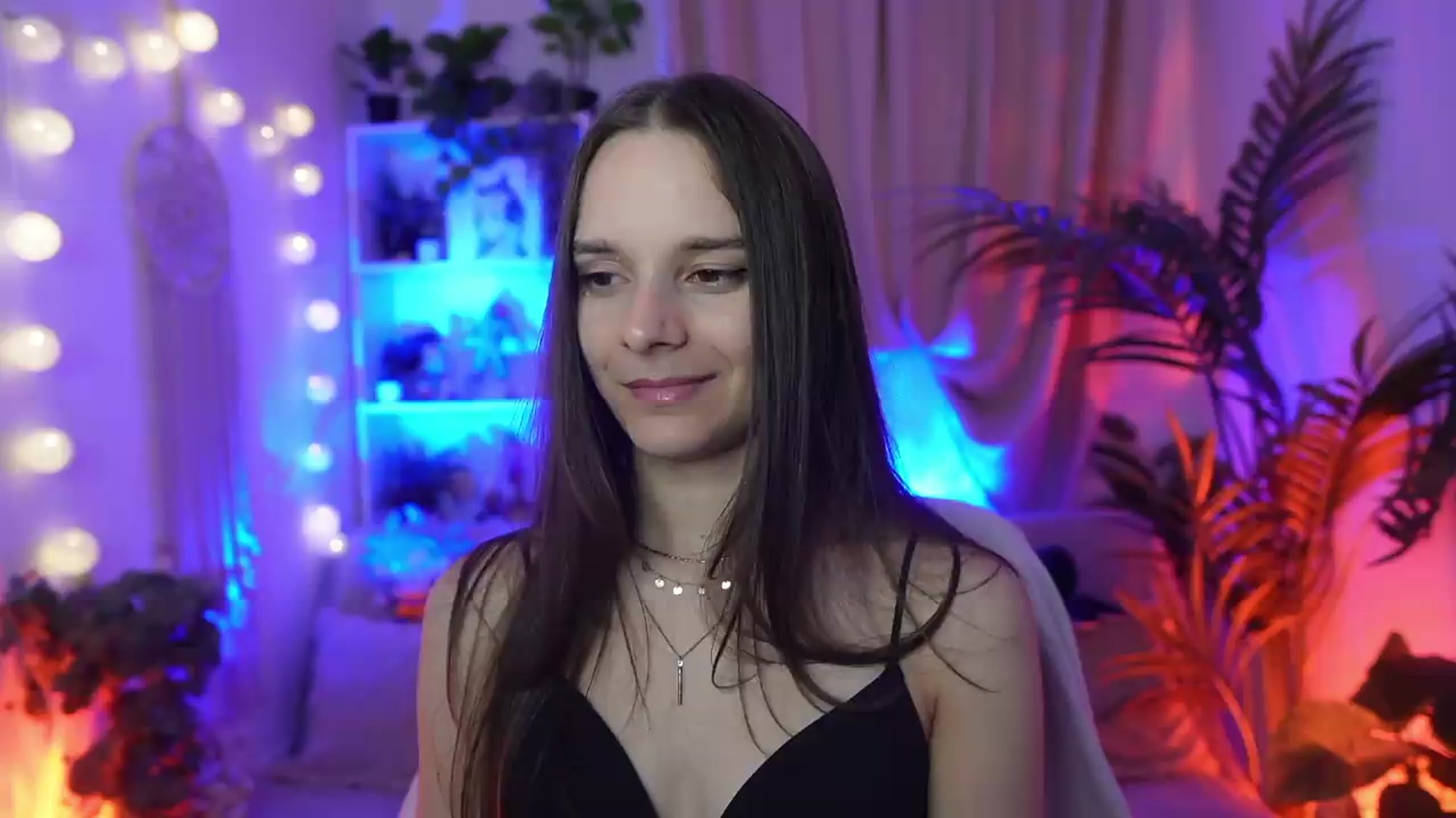 Gallery image thumbnail from Anna_Leah's myfreecams stream on, 09/07/2026, 20:51 image 17 of 20