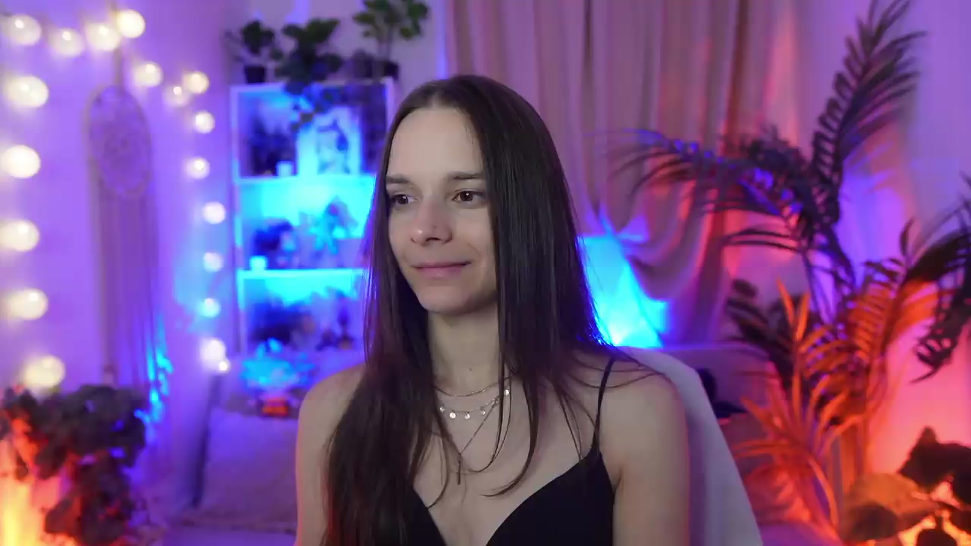 Gallery image thumbnail from Anna_Leah's myfreecams stream on, 09/07/2026, 22:47 image 4 of 20