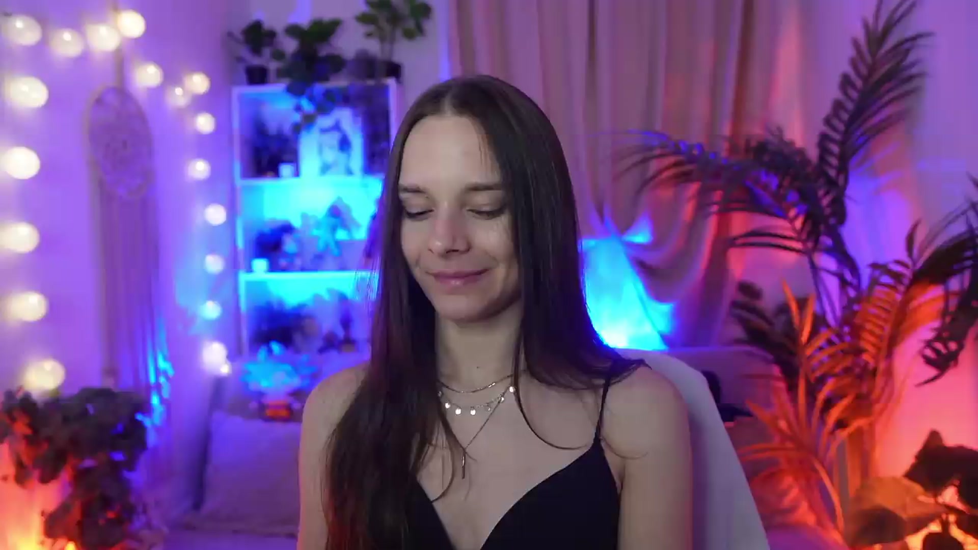 Gallery image thumbnail from Anna_Leah's myfreecams stream on, 09/07/2026, 22:47 image 3 of 20
