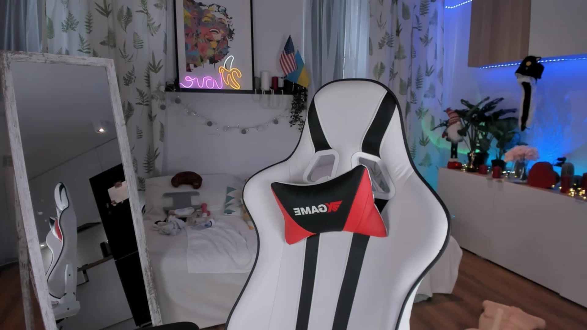 Gallery image thumbnail from Anna_Leman's myfreecams stream on, 05/22/2023, 07:51 image 3 of 20