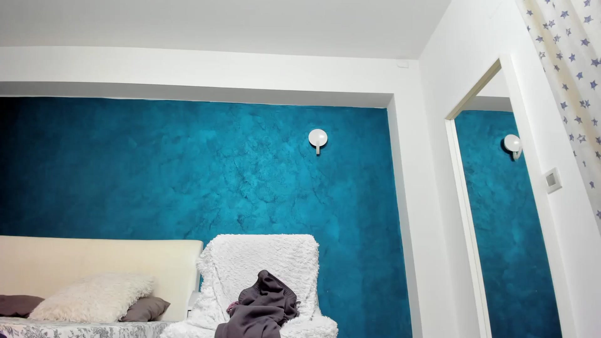Gallery image thumbnail from Anna_Lewis's myfreecams stream on, 04/12/2024, 12:57 image 10 of 20