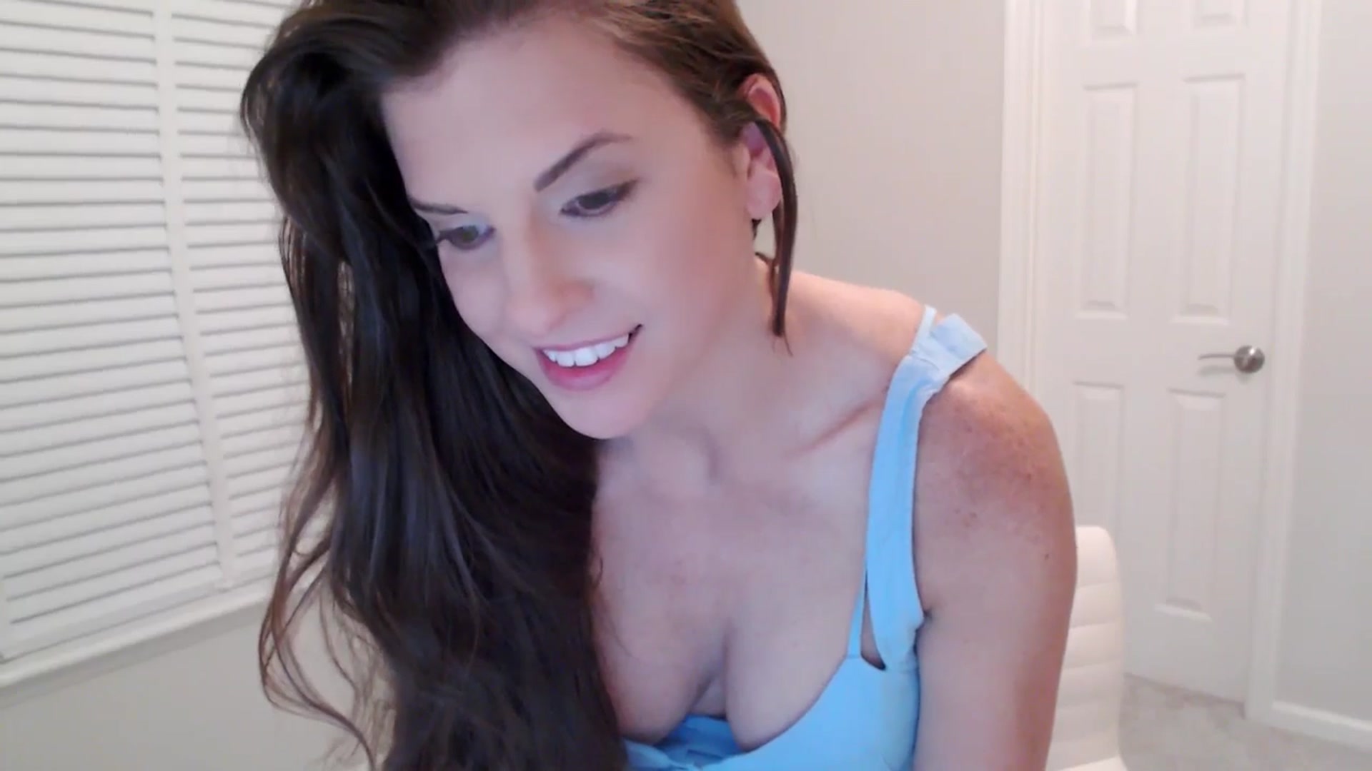 Gallery image thumbnail from Anna_Online's myfreecams stream on, 09/09/2025, 03:06 image 2 of 20