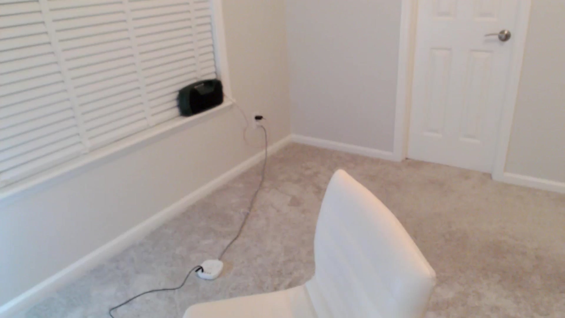 Gallery image thumbnail from Anna_Online's myfreecams stream on, 09/22/2025, 04:00 image 1 of 20