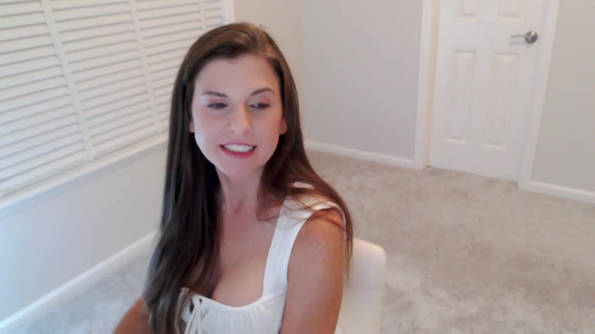 Gallery image thumbnail from Anna_Online's myfreecams stream on, 09/22/2025, 04:00 image 6 of 20