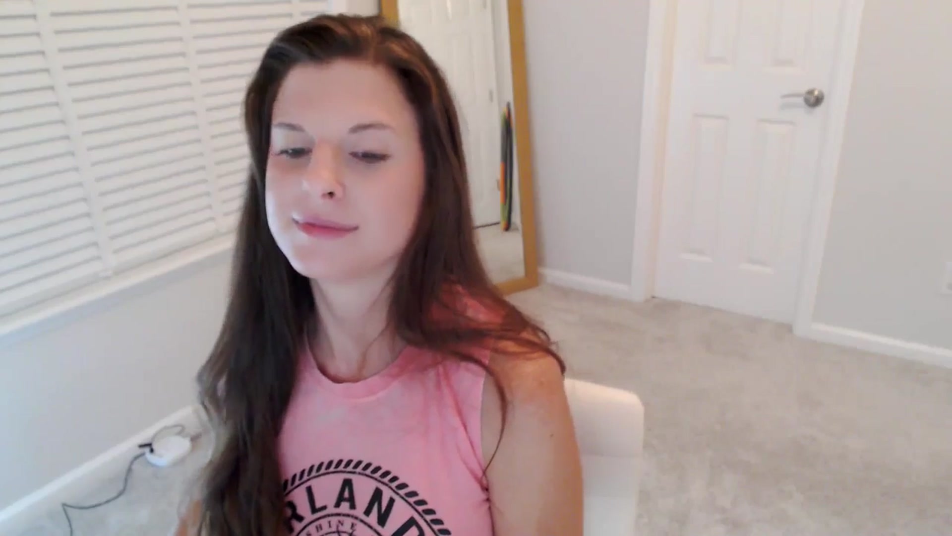 Gallery image thumbnail from Anna_Online's myfreecams stream on, 10/06/2025, 04:48 image 15 of 20