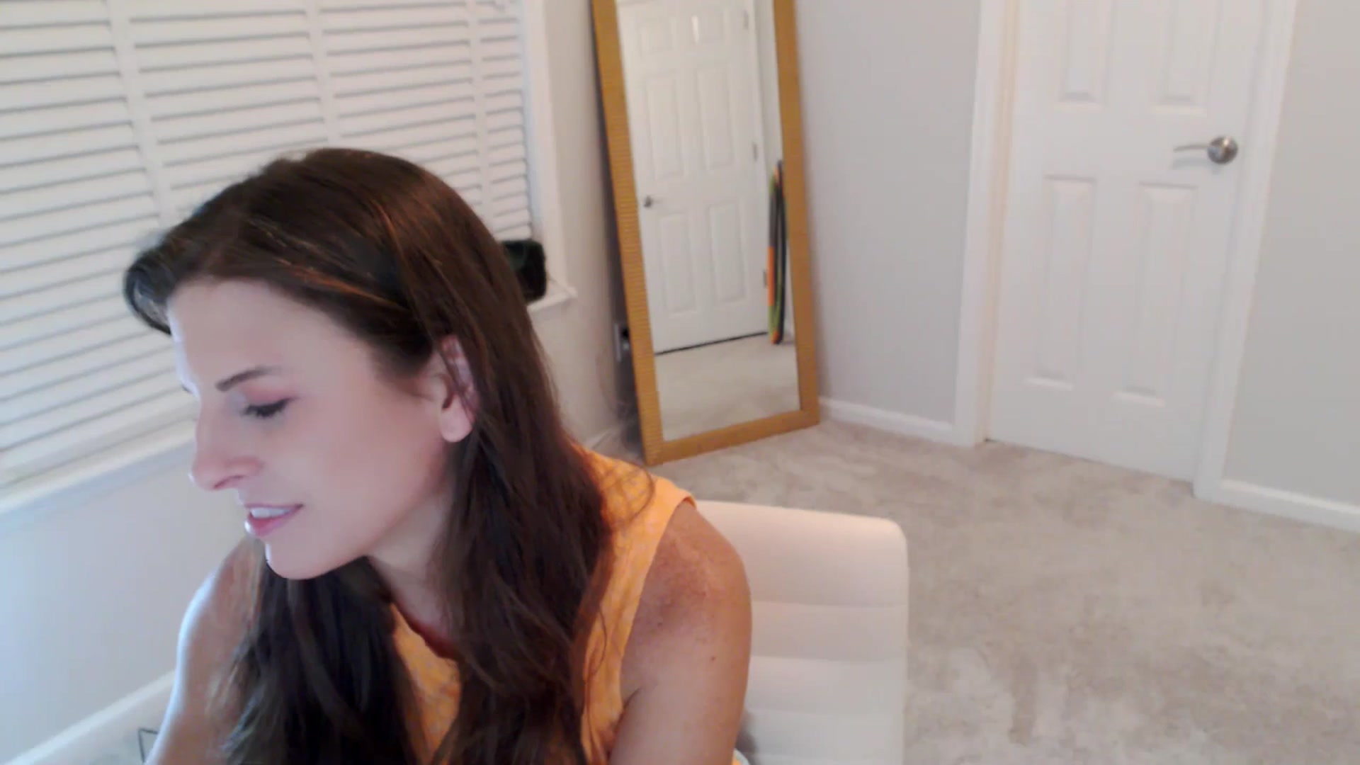 Gallery image thumbnail from Anna_Online's myfreecams stream on, 10/07/2025, 05:03 image 10 of 20