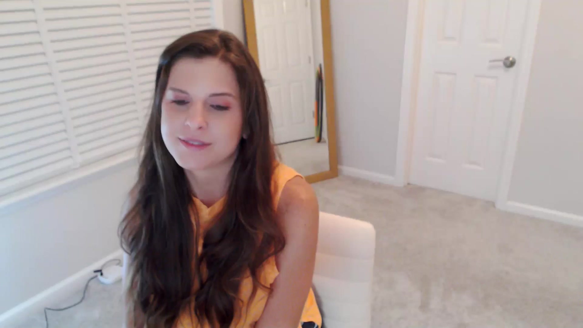 Gallery image thumbnail from Anna_Online's myfreecams stream on, 10/07/2025, 05:03 image 5 of 20