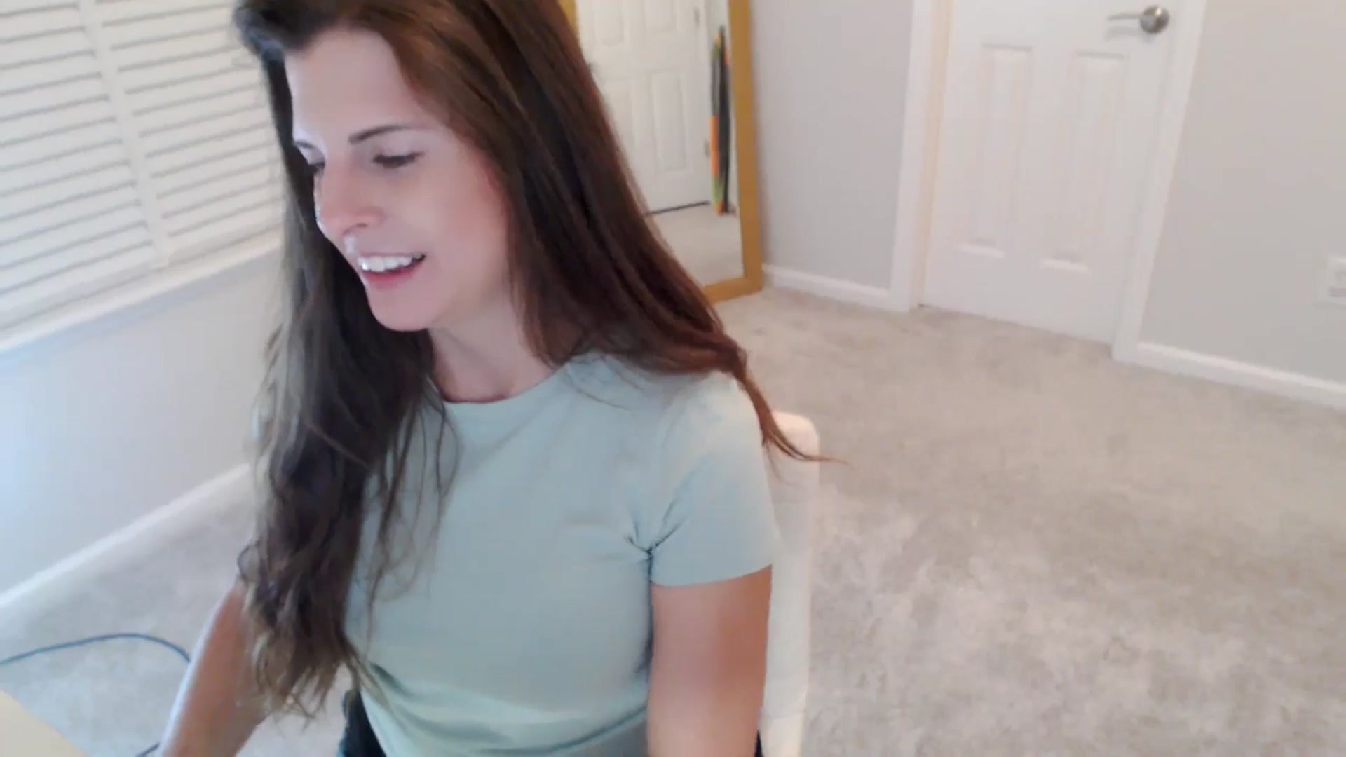 Gallery image thumbnail from Anna_Online's myfreecams stream on, 10/13/2025, 04:21 image 9 of 20