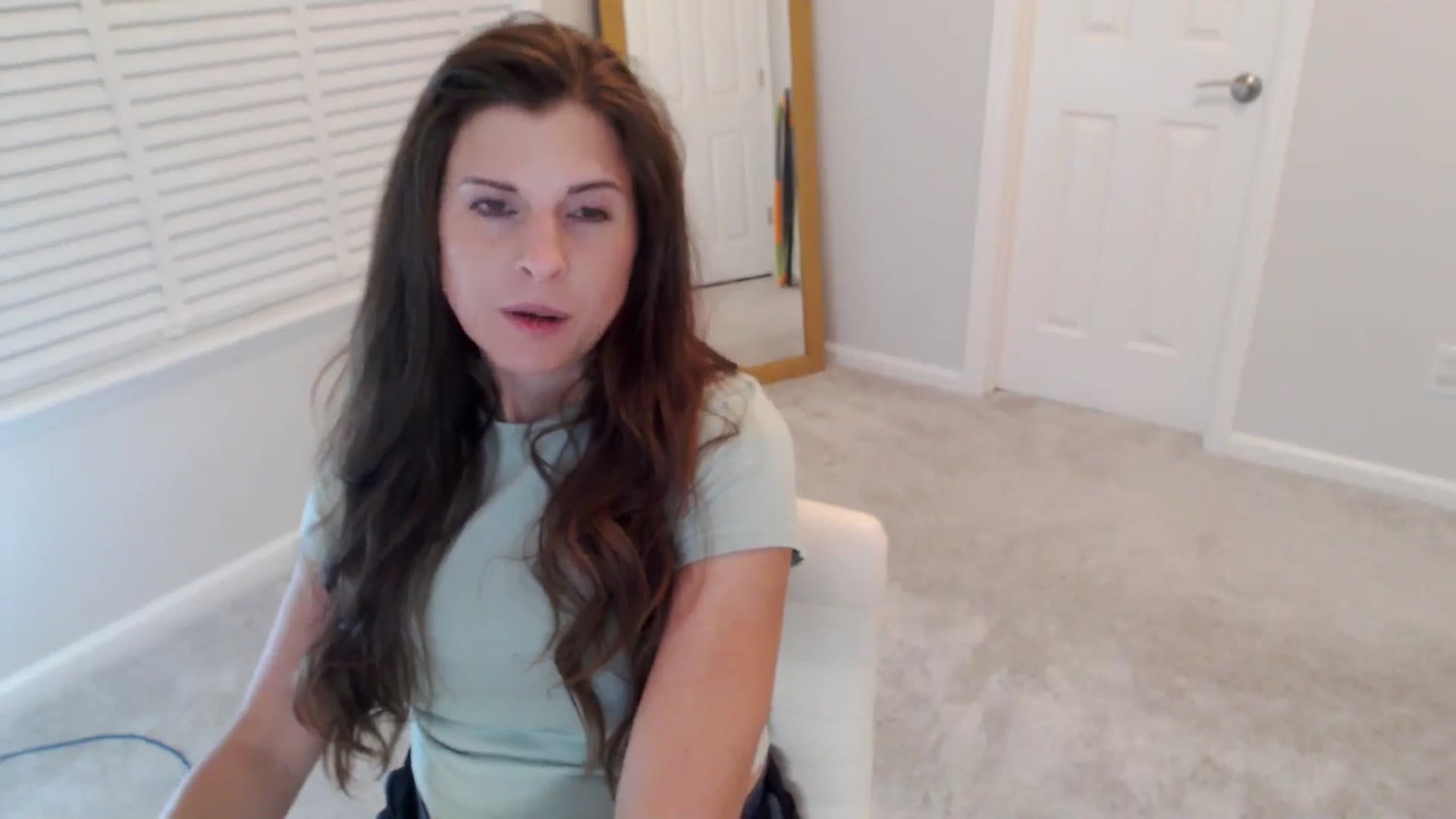 Gallery image thumbnail from Anna_Online's myfreecams stream on, 10/13/2025, 04:21 image 7 of 20